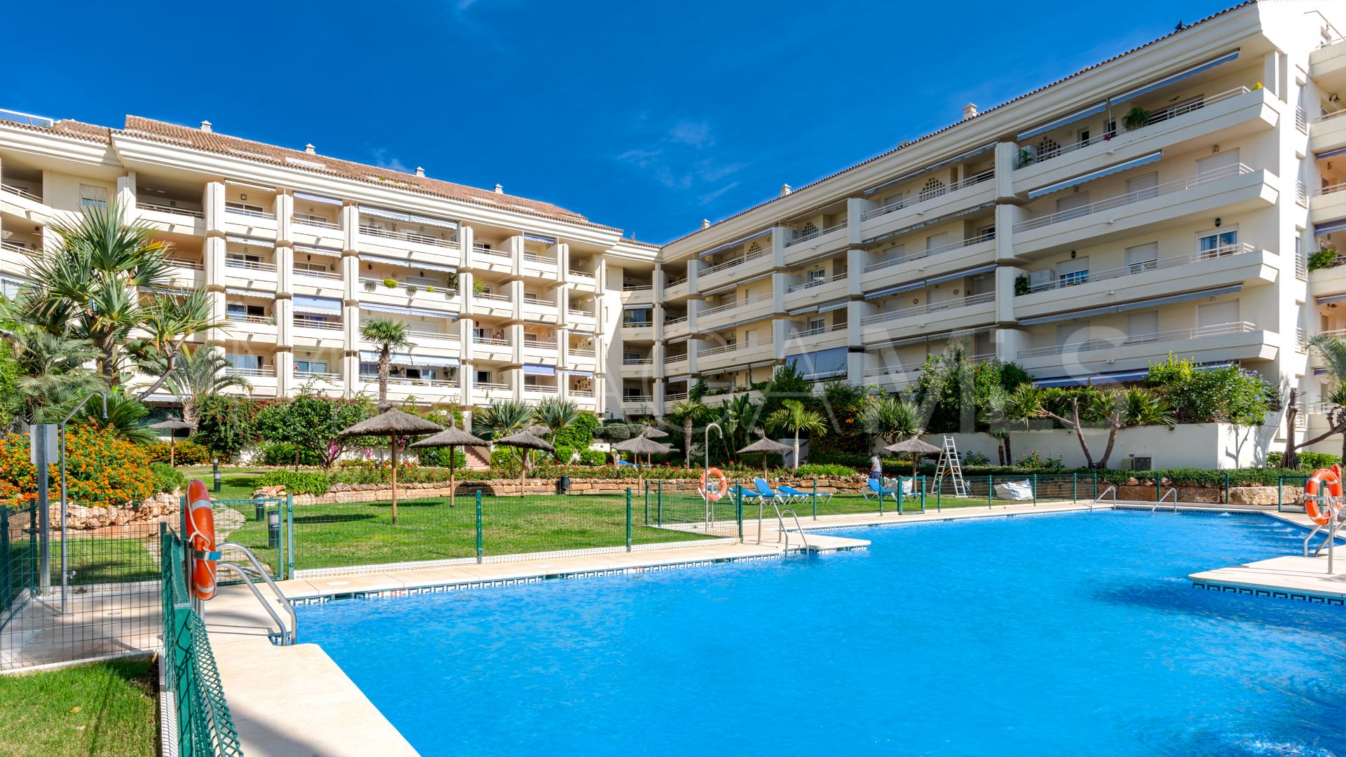 Duplex penthouse for sale in Costa Nagüeles II