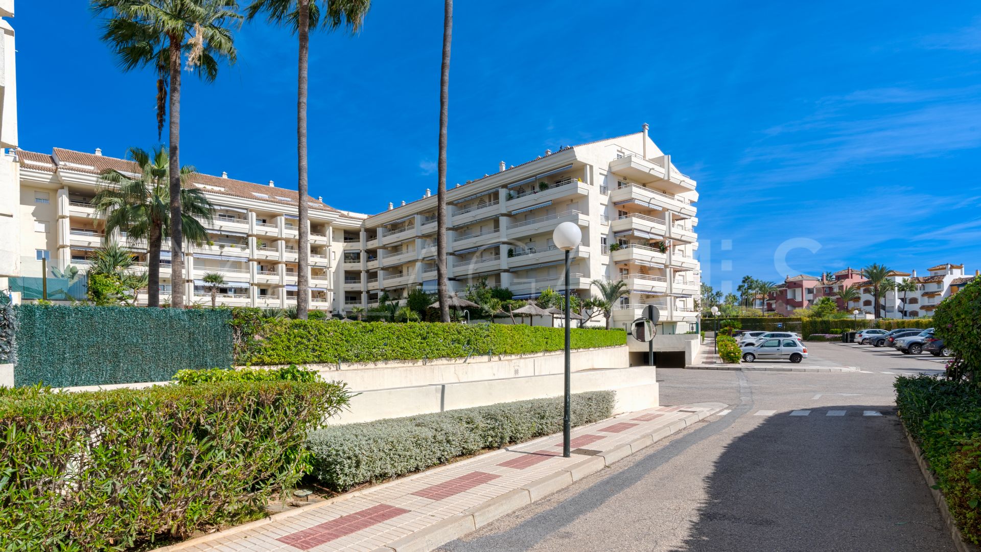 Duplex penthouse for sale in Costa Nagüeles II