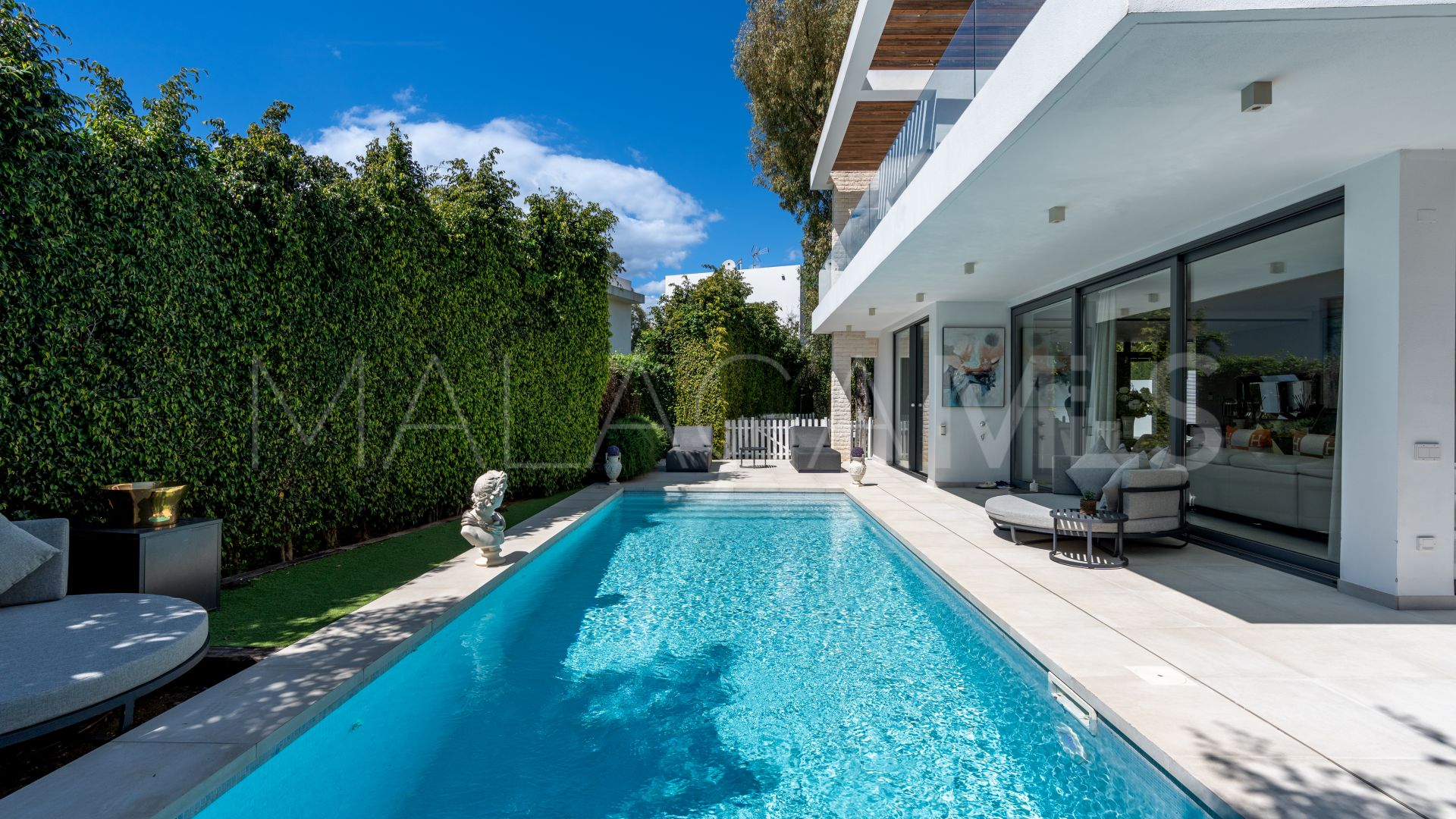 Villa for sale in Nueva Atalaya