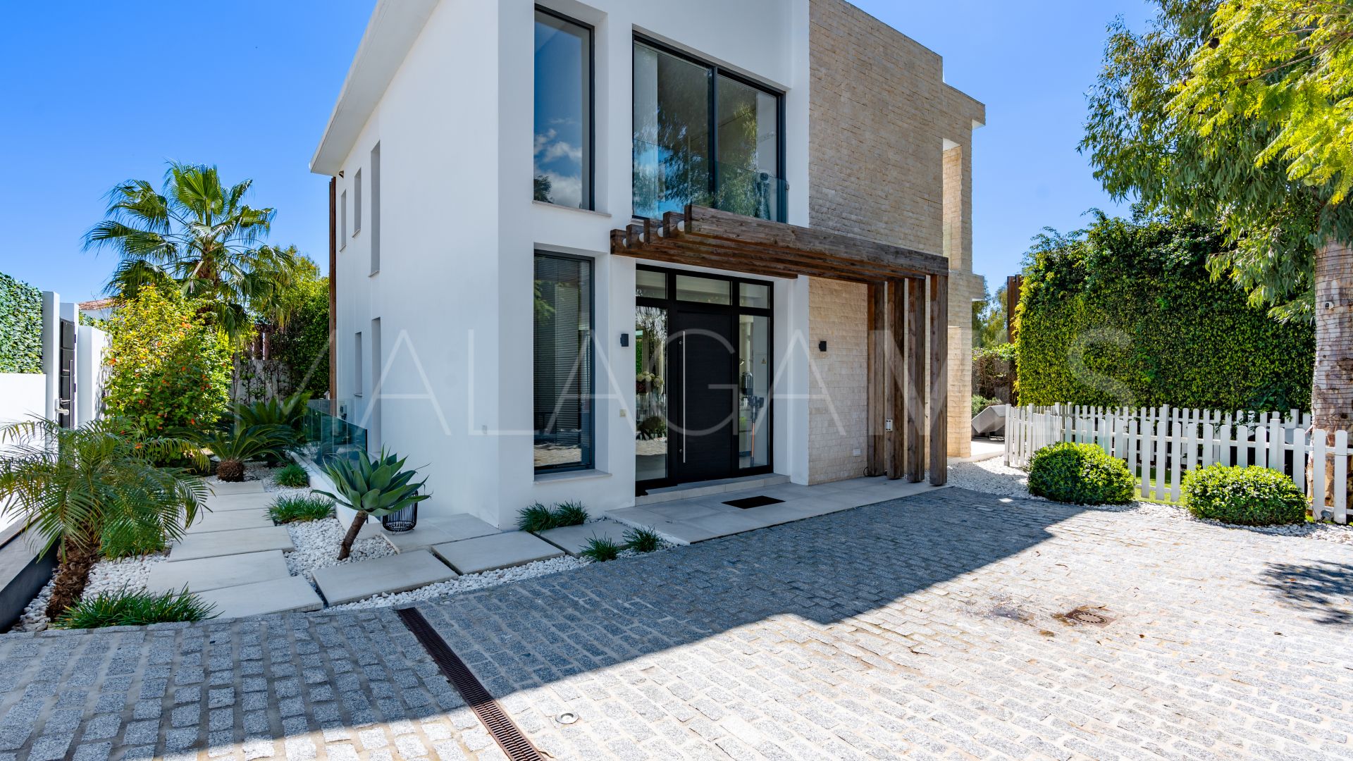 Villa for sale in Nueva Atalaya