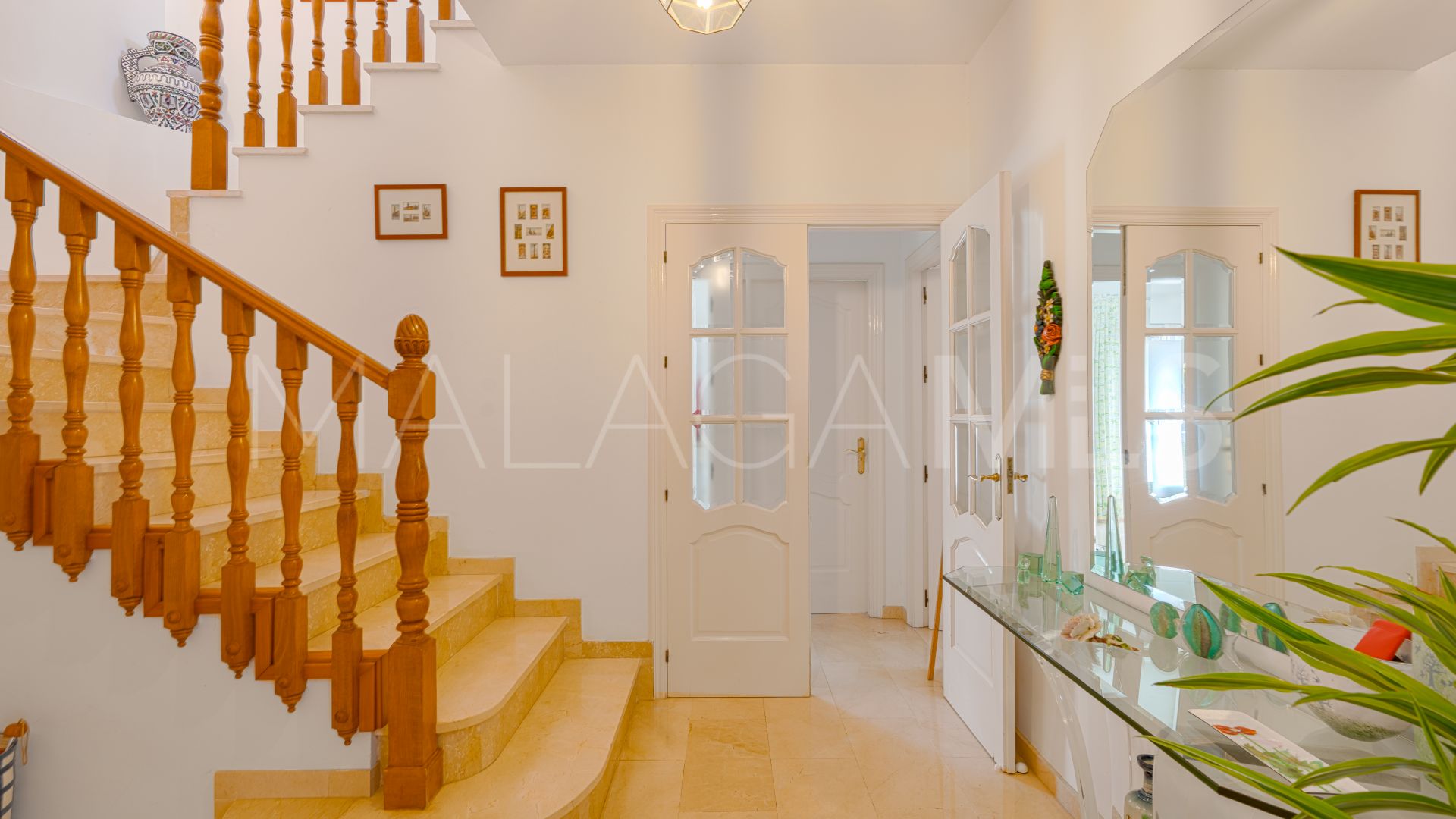 Villa for sale in Valdeolletas