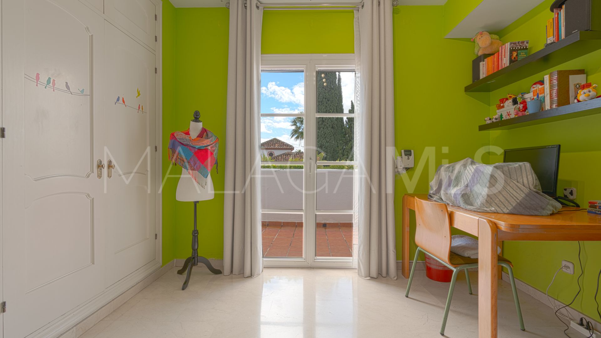 Villa for sale in Valdeolletas