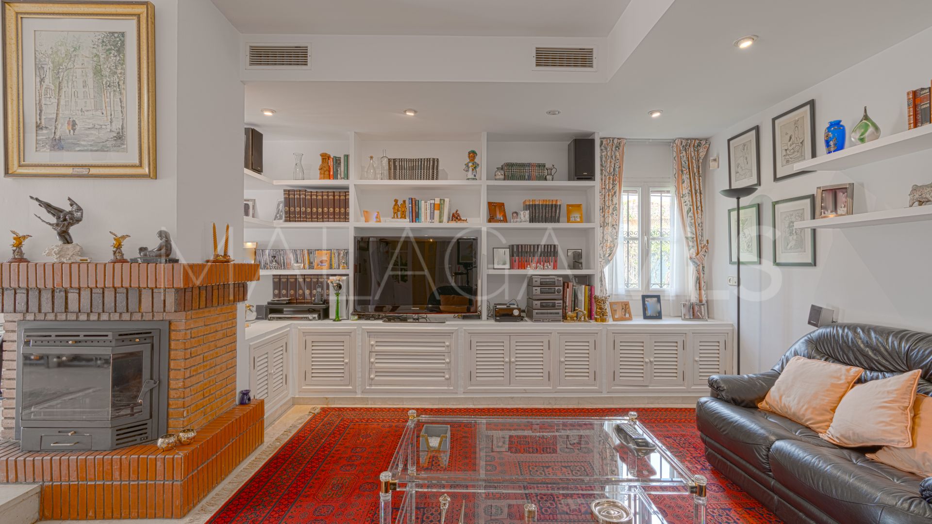 Villa for sale in Valdeolletas