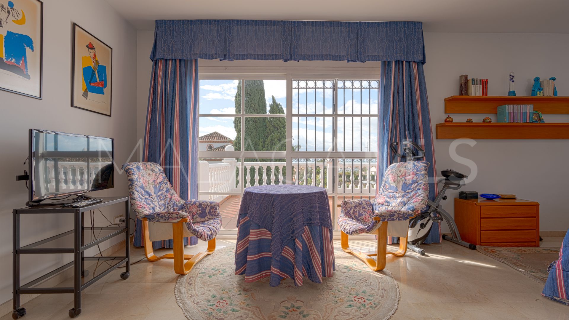 Villa for sale in Valdeolletas