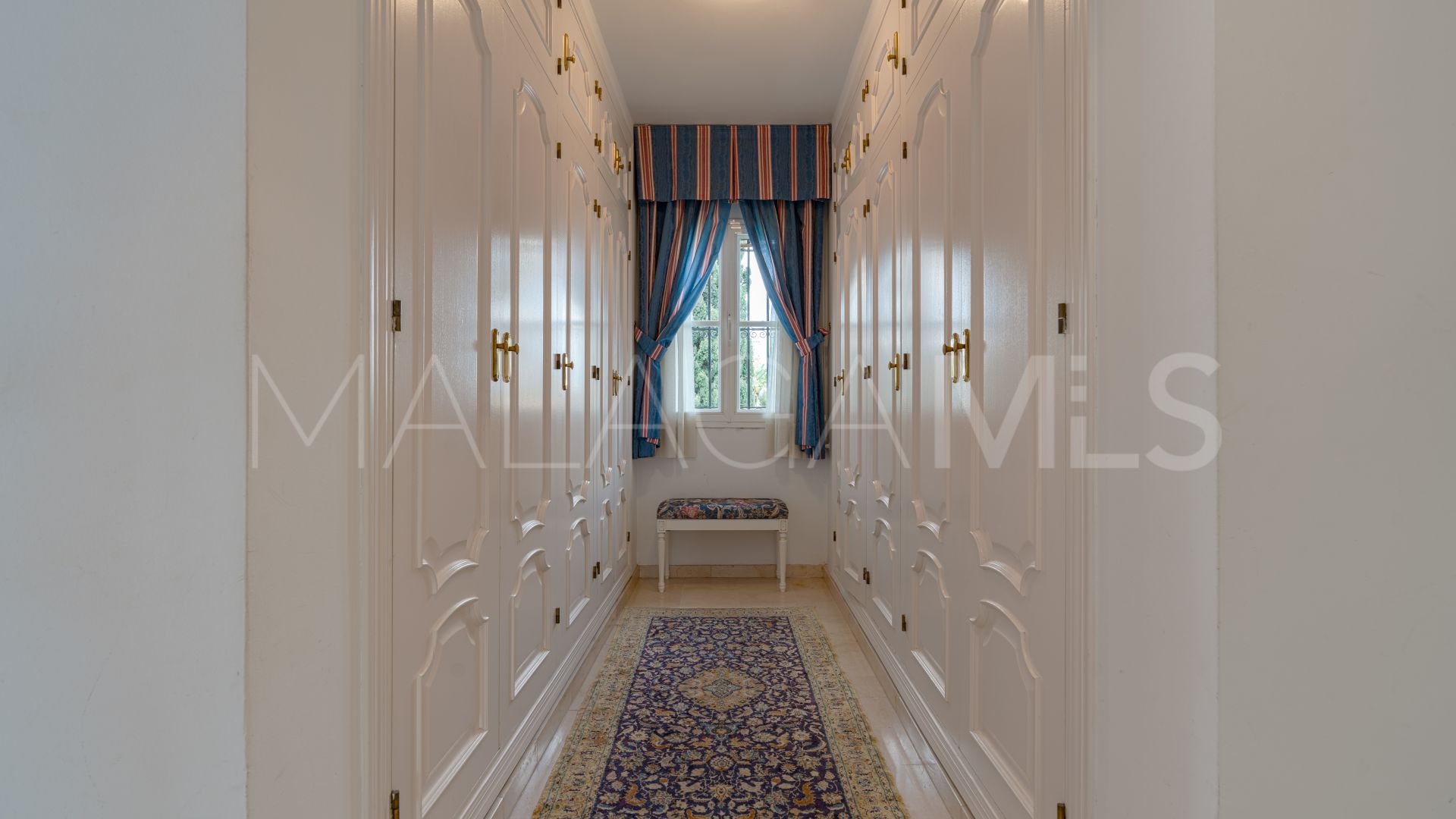 Villa for sale in Valdeolletas