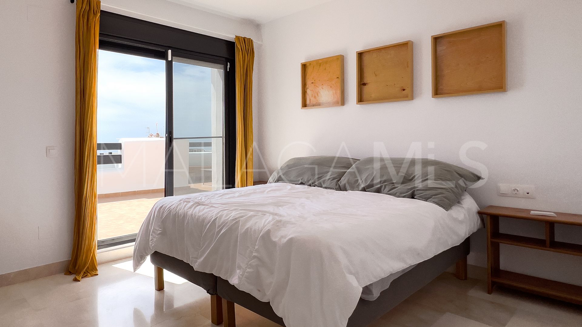 Se vende duplex in Casares