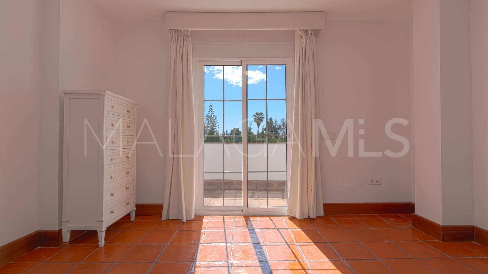 Parhus for sale in S. Pedro Centro