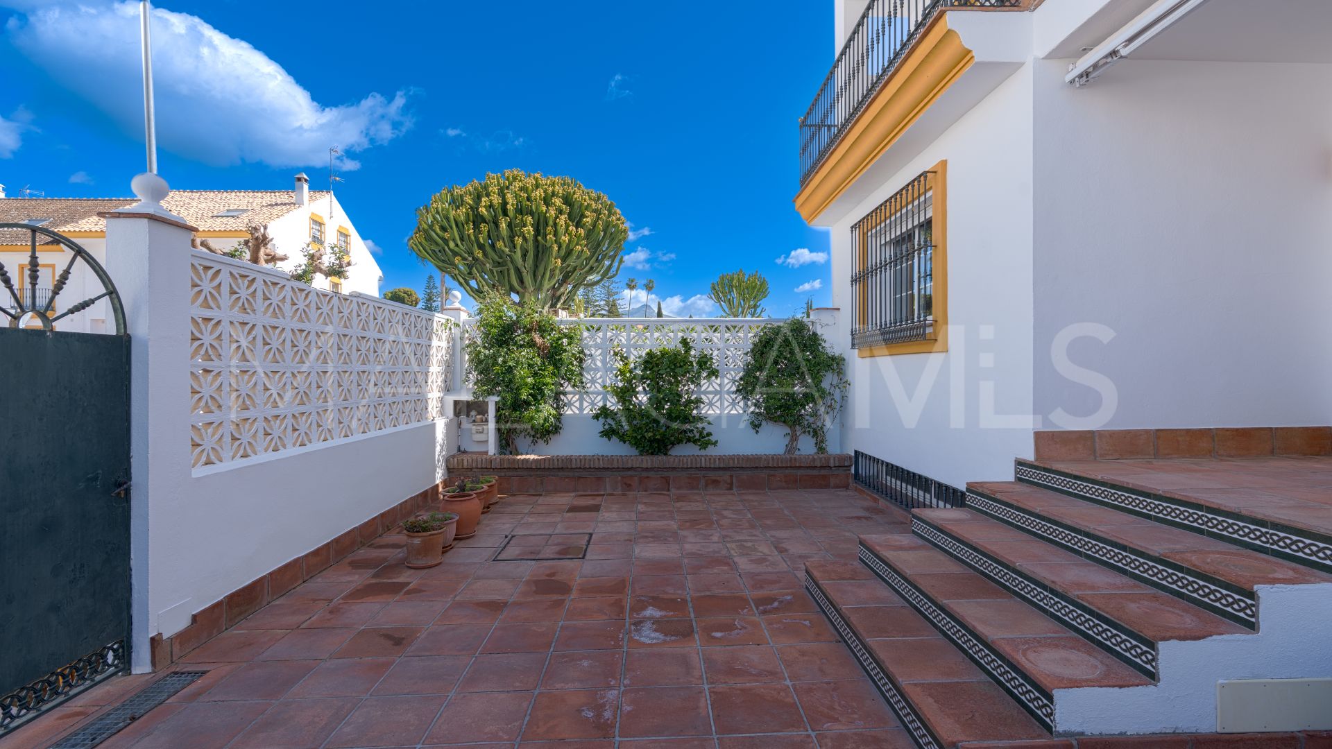 Parhus for sale in S. Pedro Centro