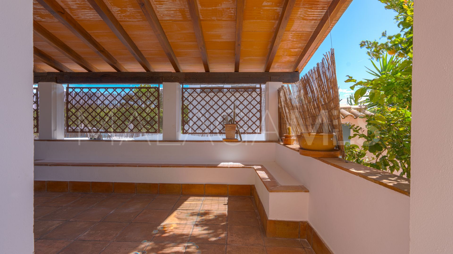 Parhus for sale in S. Pedro Centro