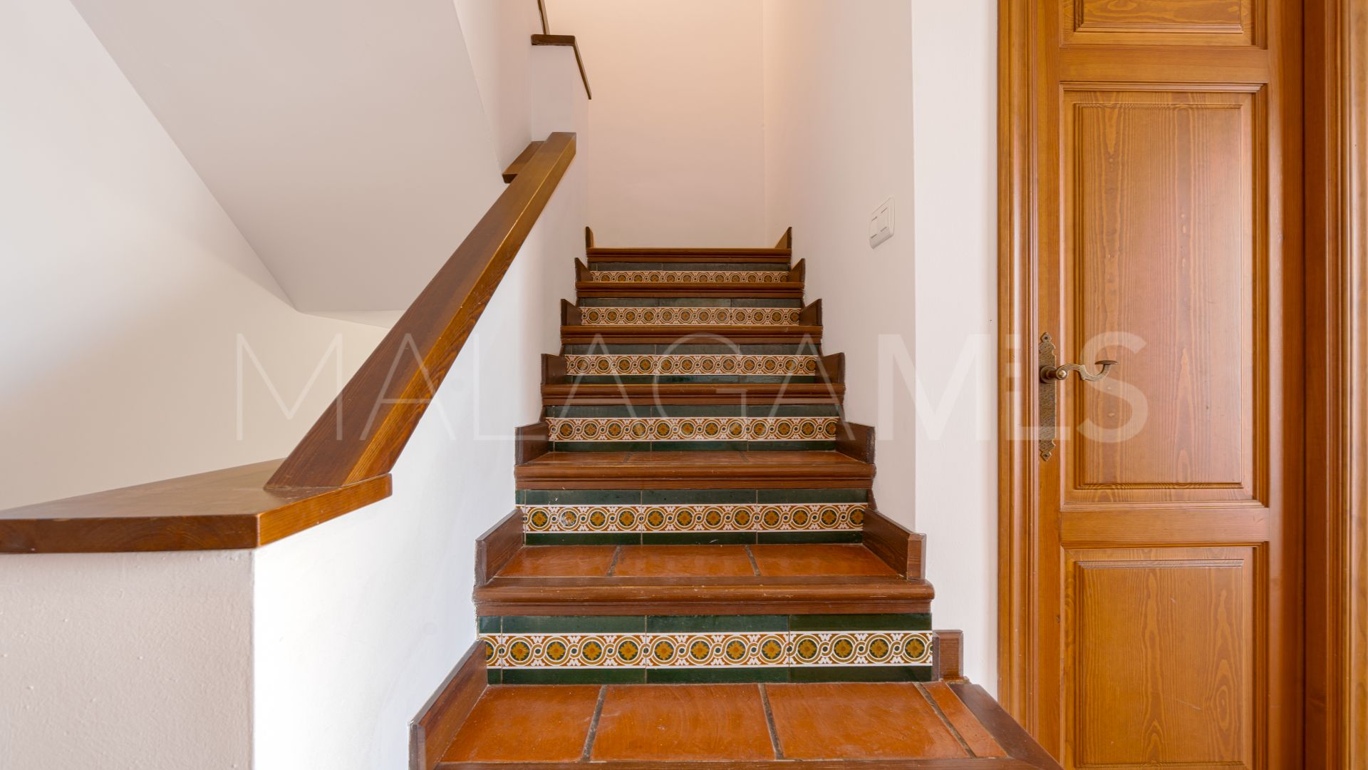 Parhus for sale in S. Pedro Centro