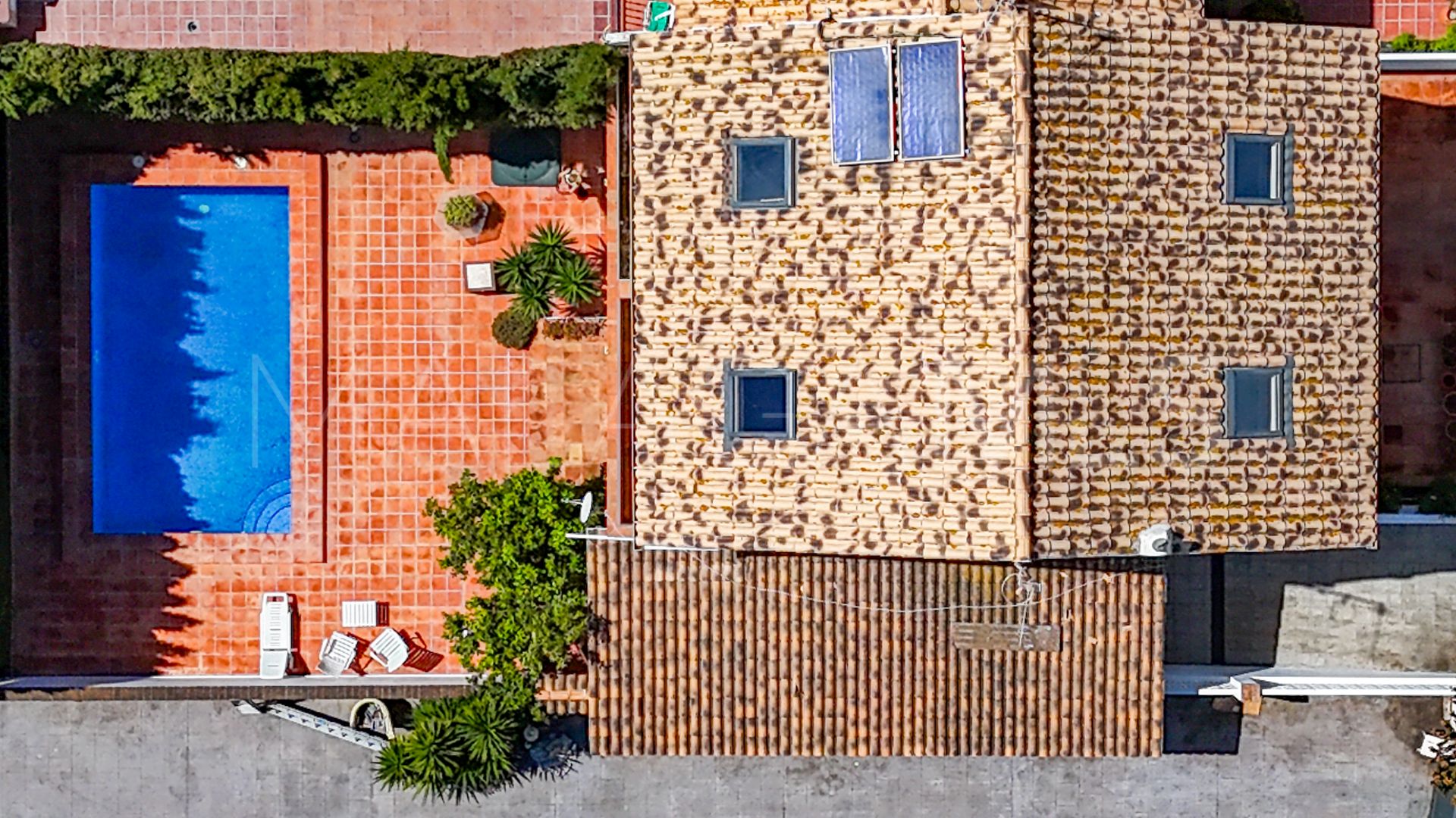 Parhus for sale in S. Pedro Centro