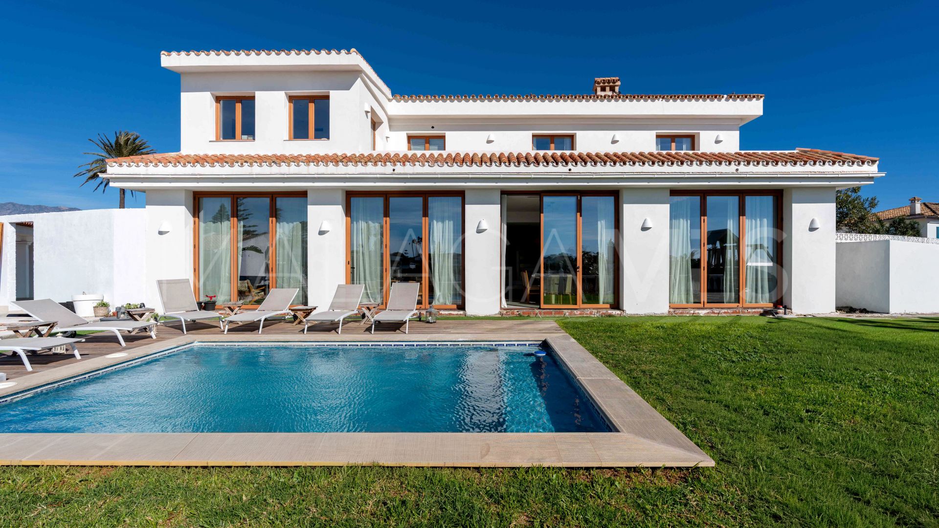 Villa for sale in El Faro