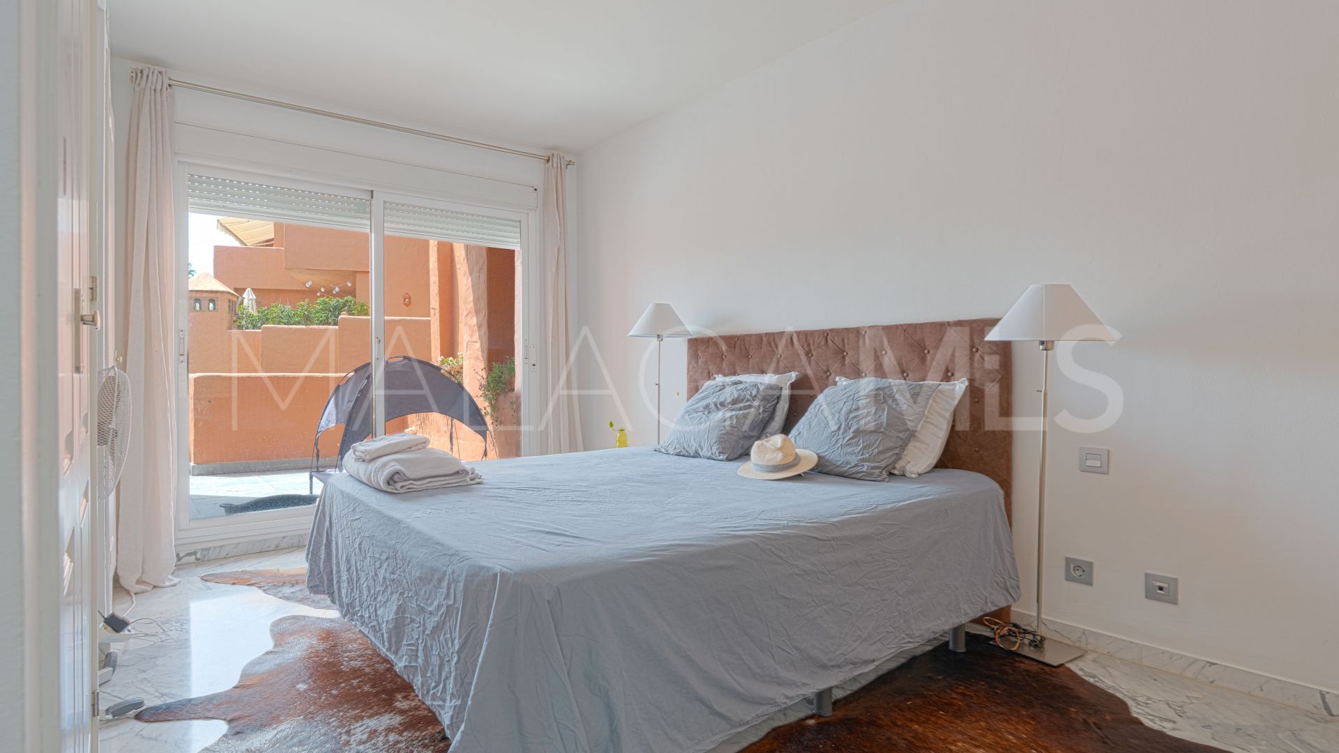 Apartment with 3 bedrooms for sale in Guadalmina Baja