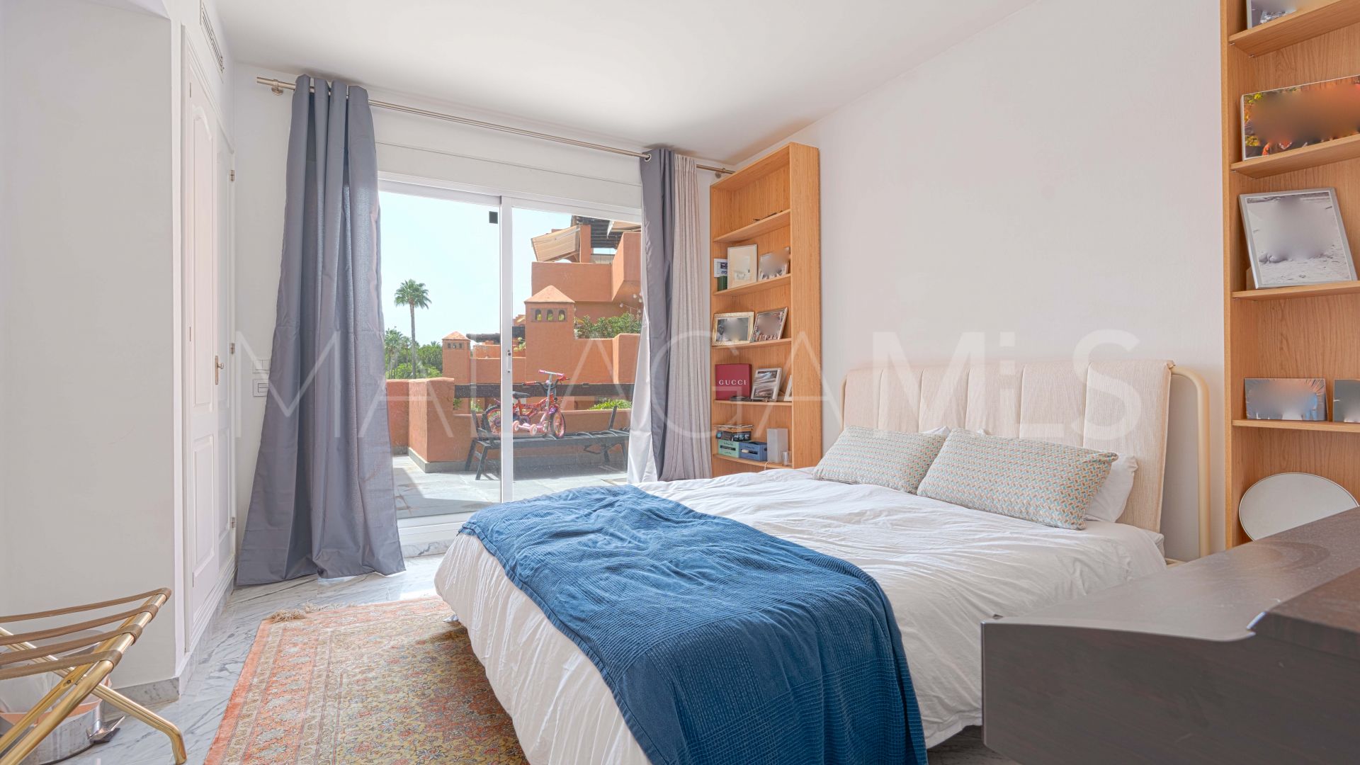 Apartment with 3 bedrooms for sale in Guadalmina Baja