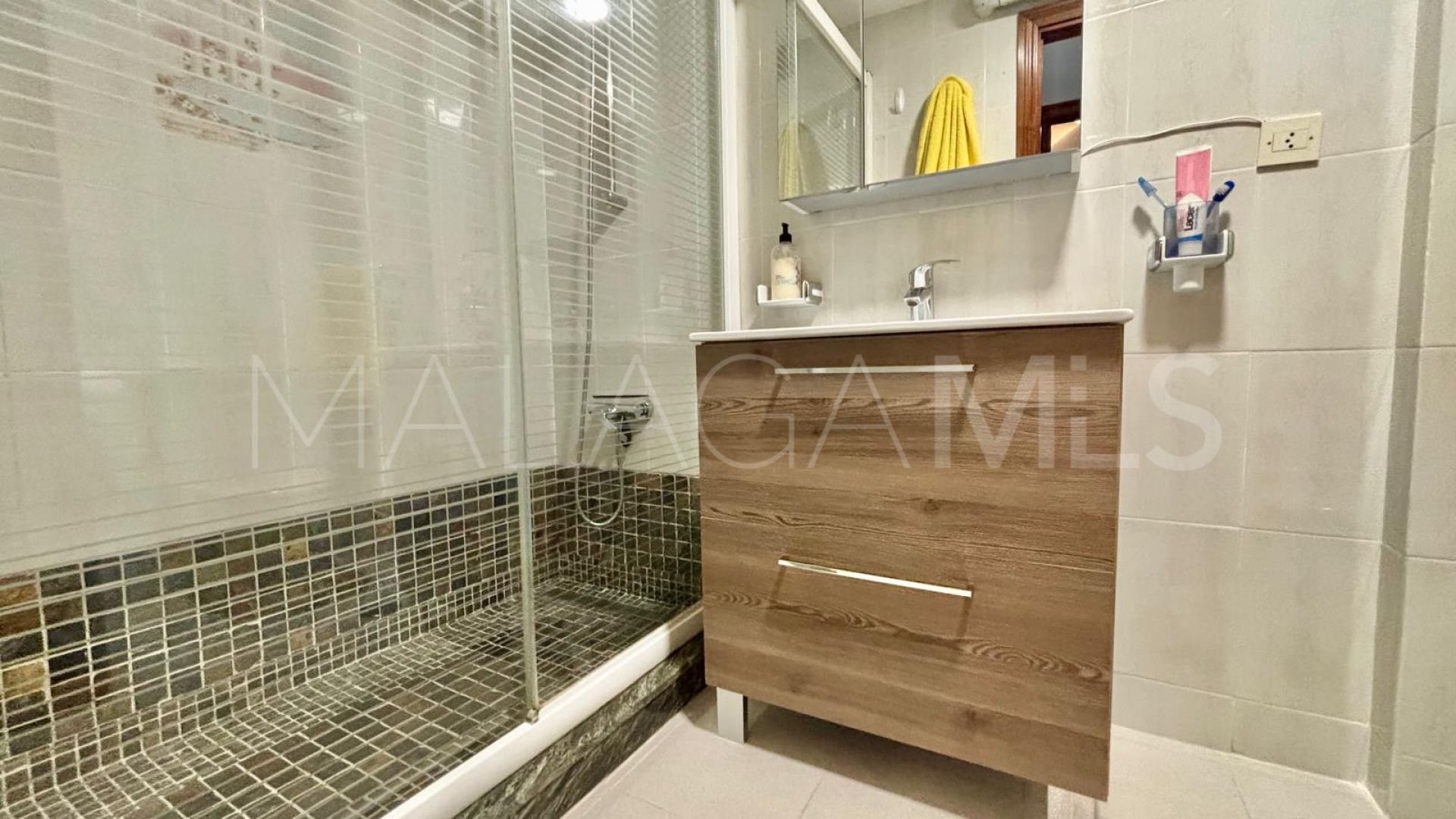 Zweistöckiges penthouse for sale in Estepona Centre