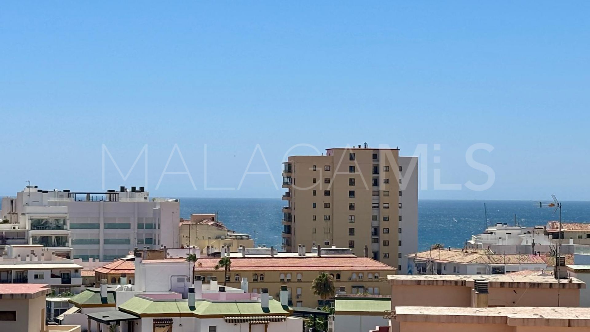 Zweistöckiges penthouse for sale in Estepona Centre