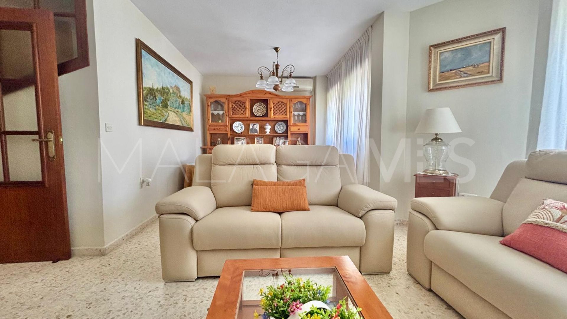 Zweistöckiges penthouse for sale in Estepona Centre