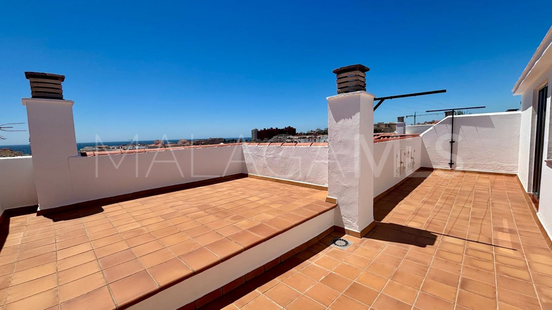 Zweistöckiges penthouse for sale in Estepona Centre