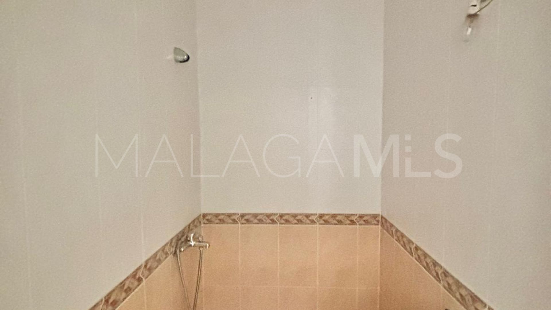 Atico duplex for sale in Estepona Casco Antiguo with 4 bedrooms