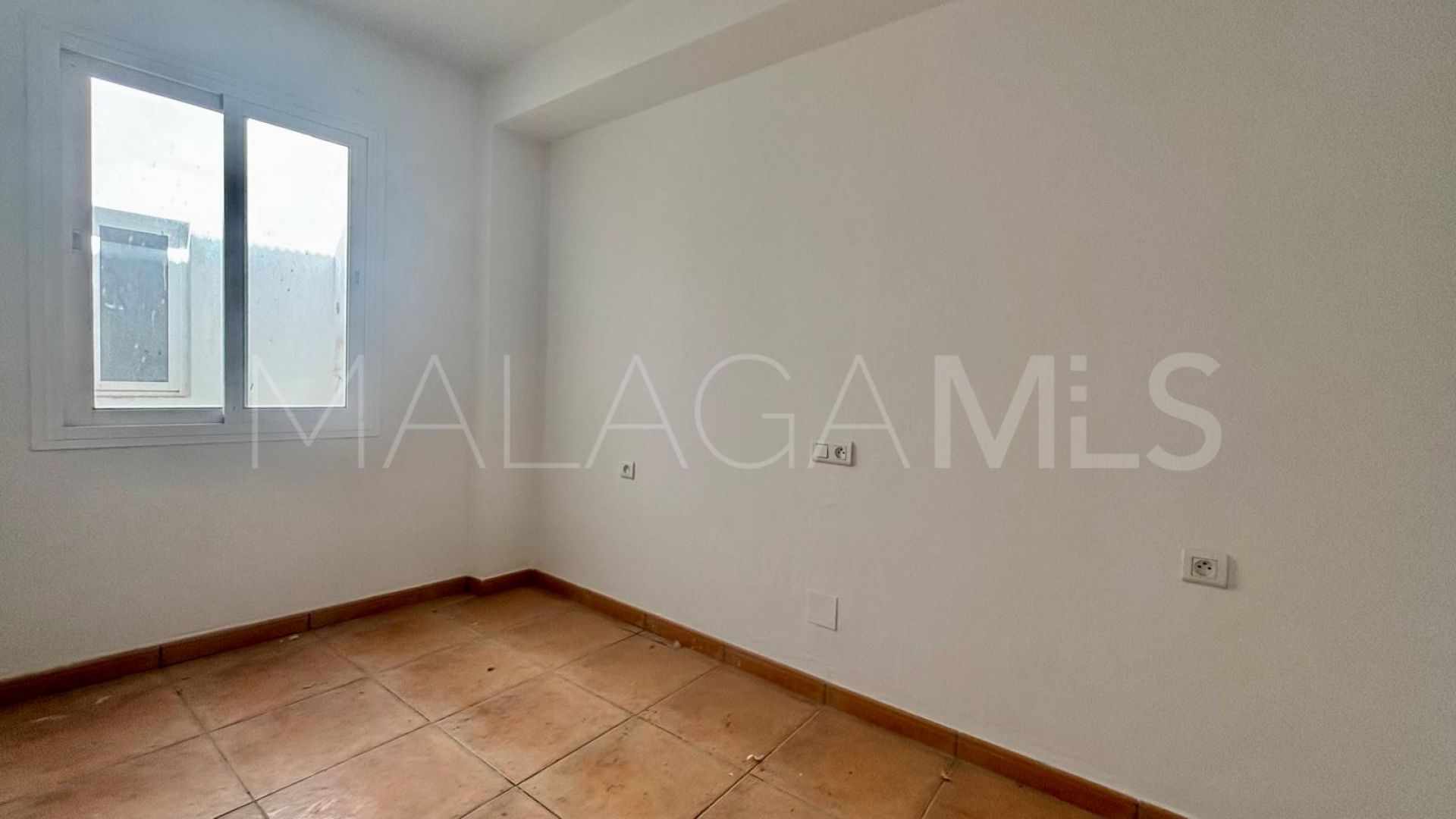 Atico duplex for sale in Estepona Casco Antiguo with 4 bedrooms