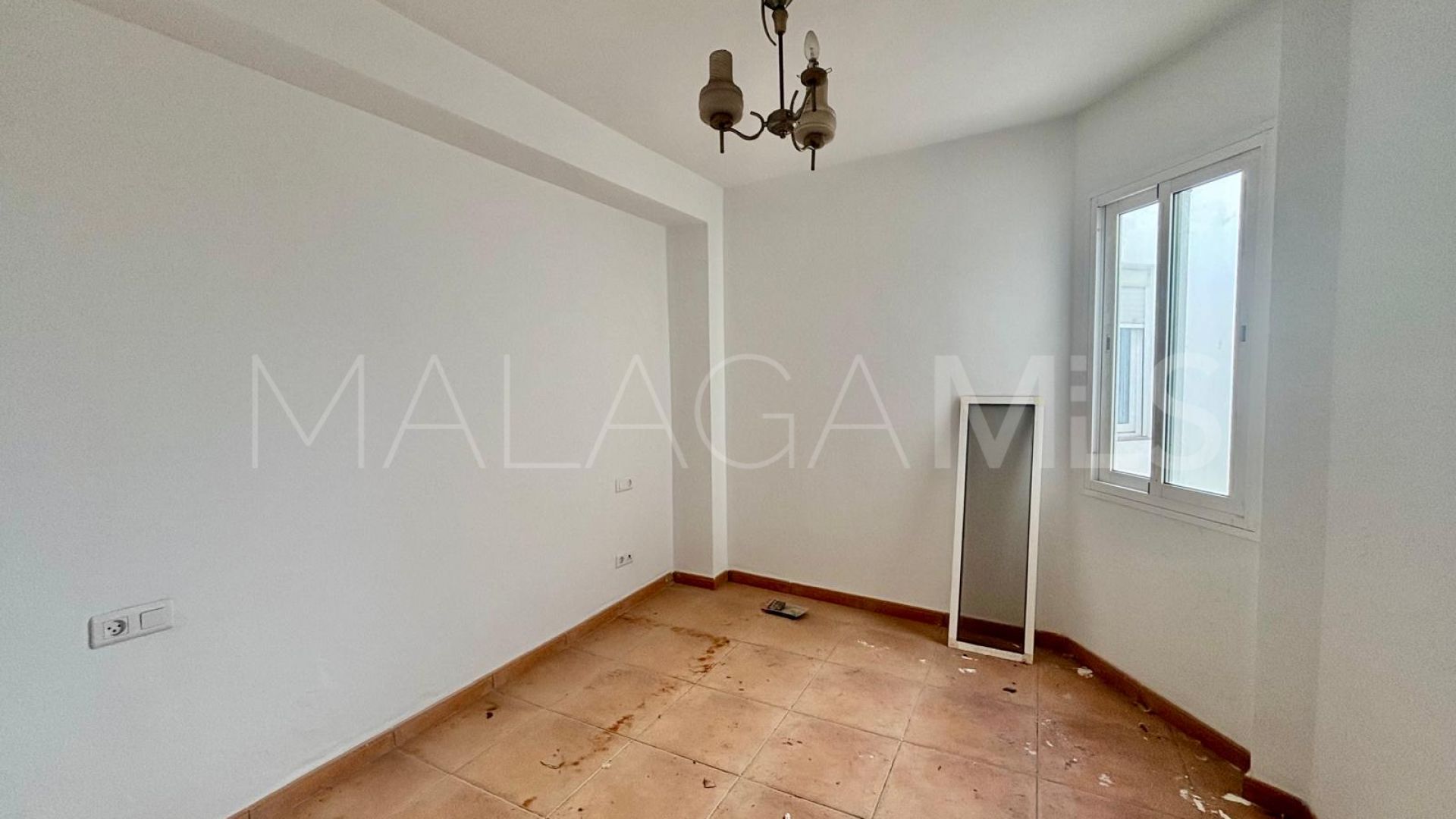Atico duplex for sale in Estepona Casco Antiguo with 4 bedrooms