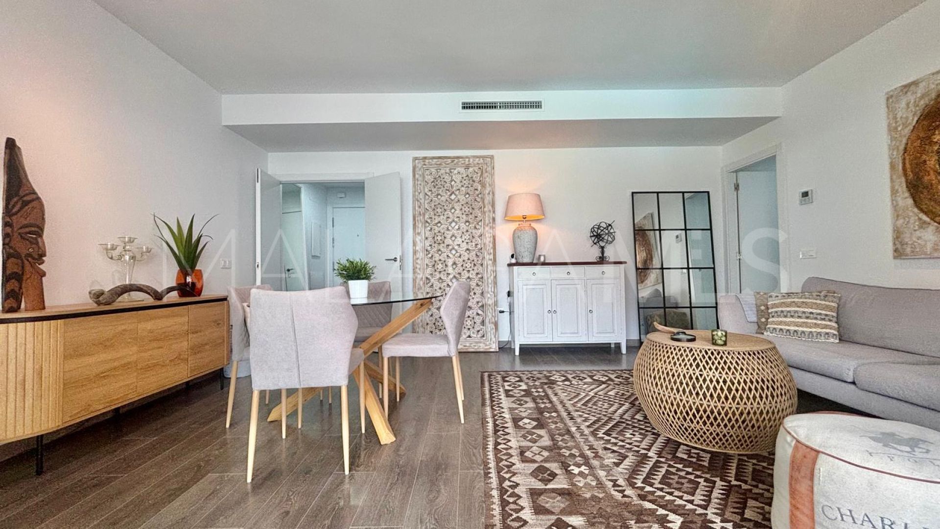 For sale apartment in Estepona Centre with 2 bedrooms