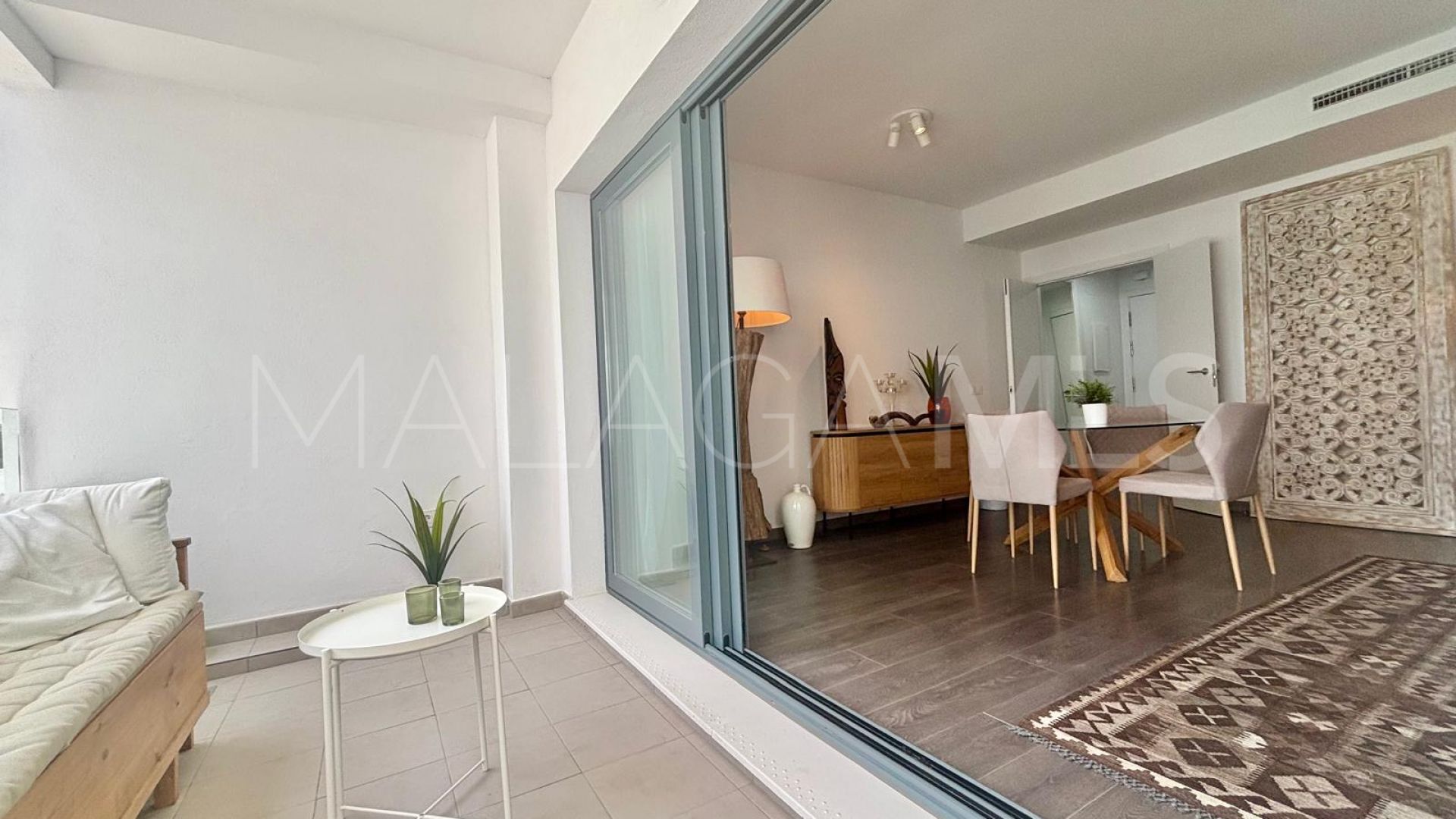 For sale apartment in Estepona Centre with 2 bedrooms