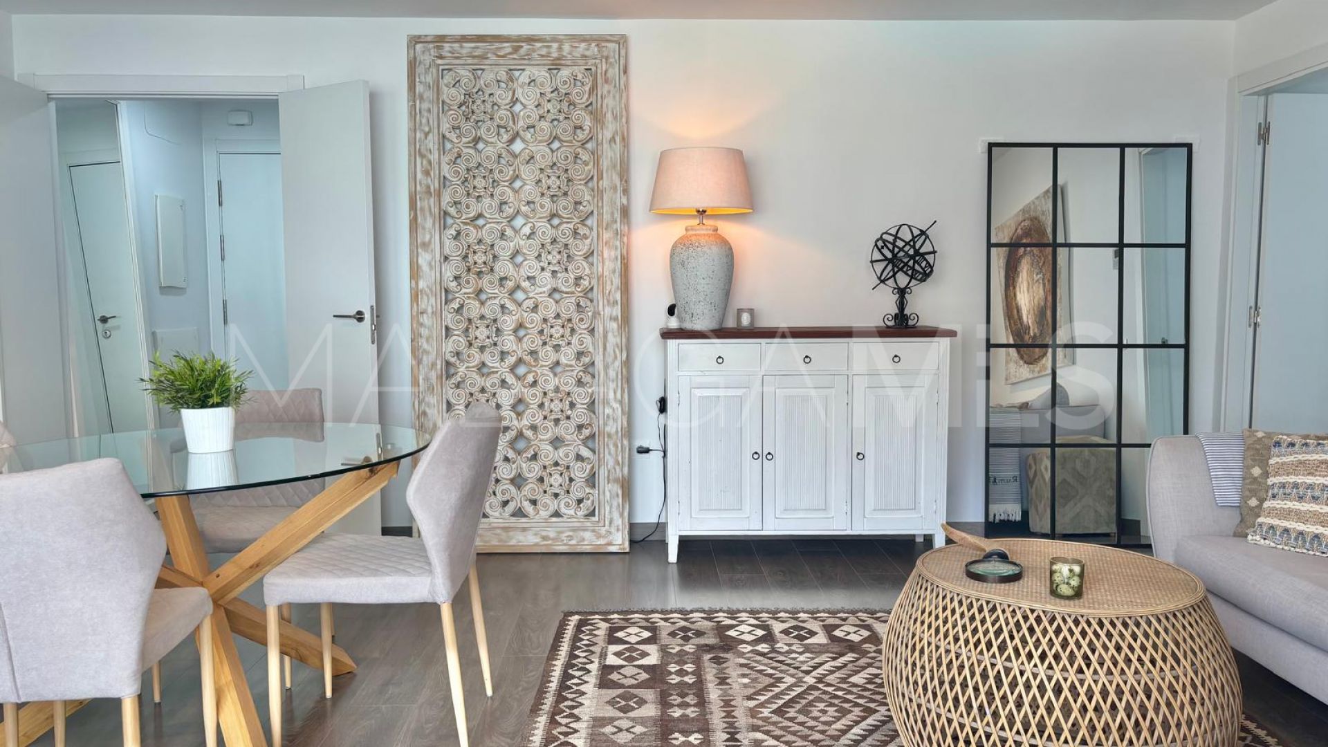 For sale apartment in Estepona Centre with 2 bedrooms