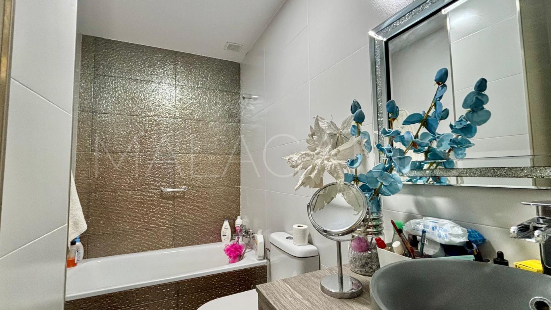 Estepona Centro, apartamento a la venta de 3 bedrooms