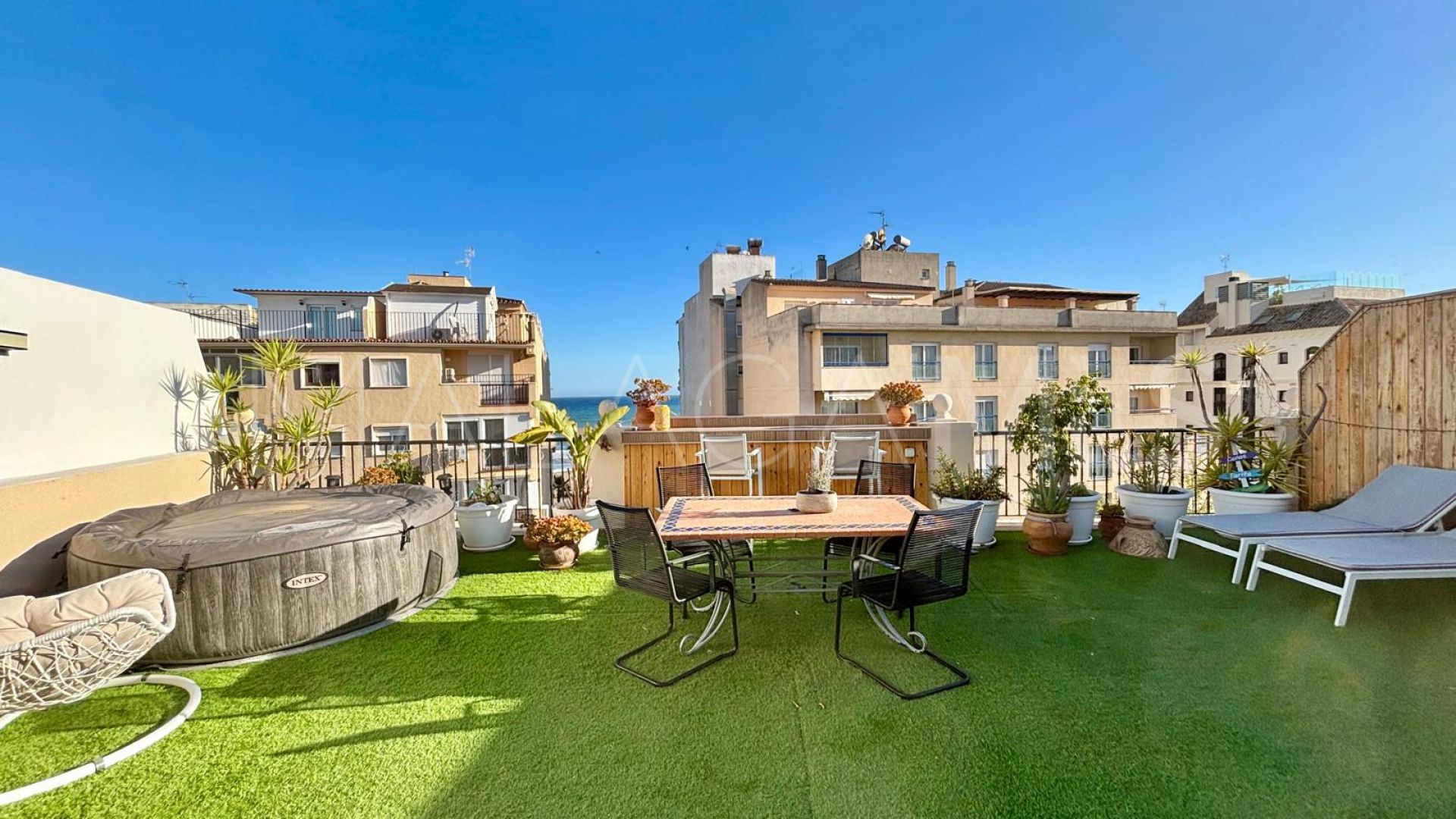 Zweistöckiges penthouse for sale in Estepona Centre
