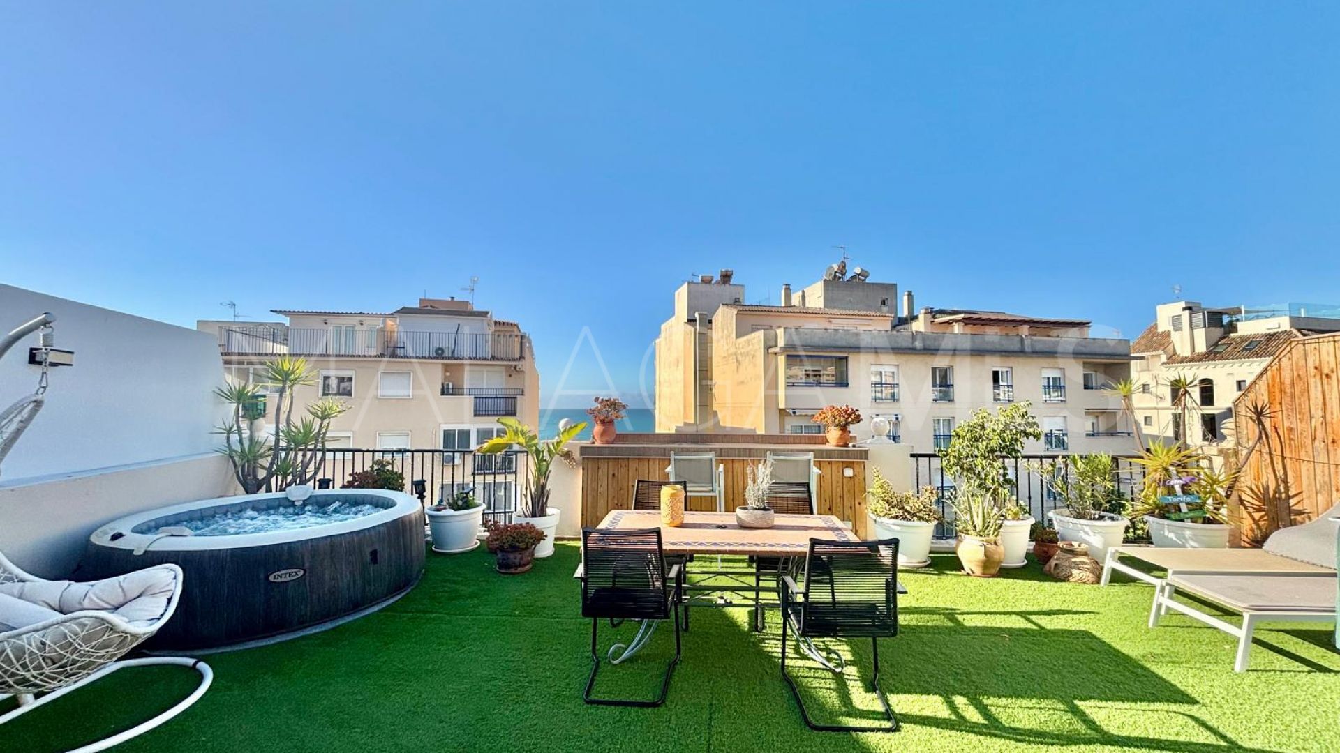 Zweistöckiges penthouse for sale in Estepona Centre