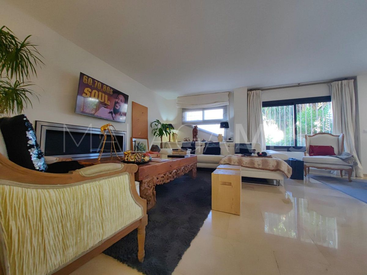 Ground floor duplex for sale in Seghers