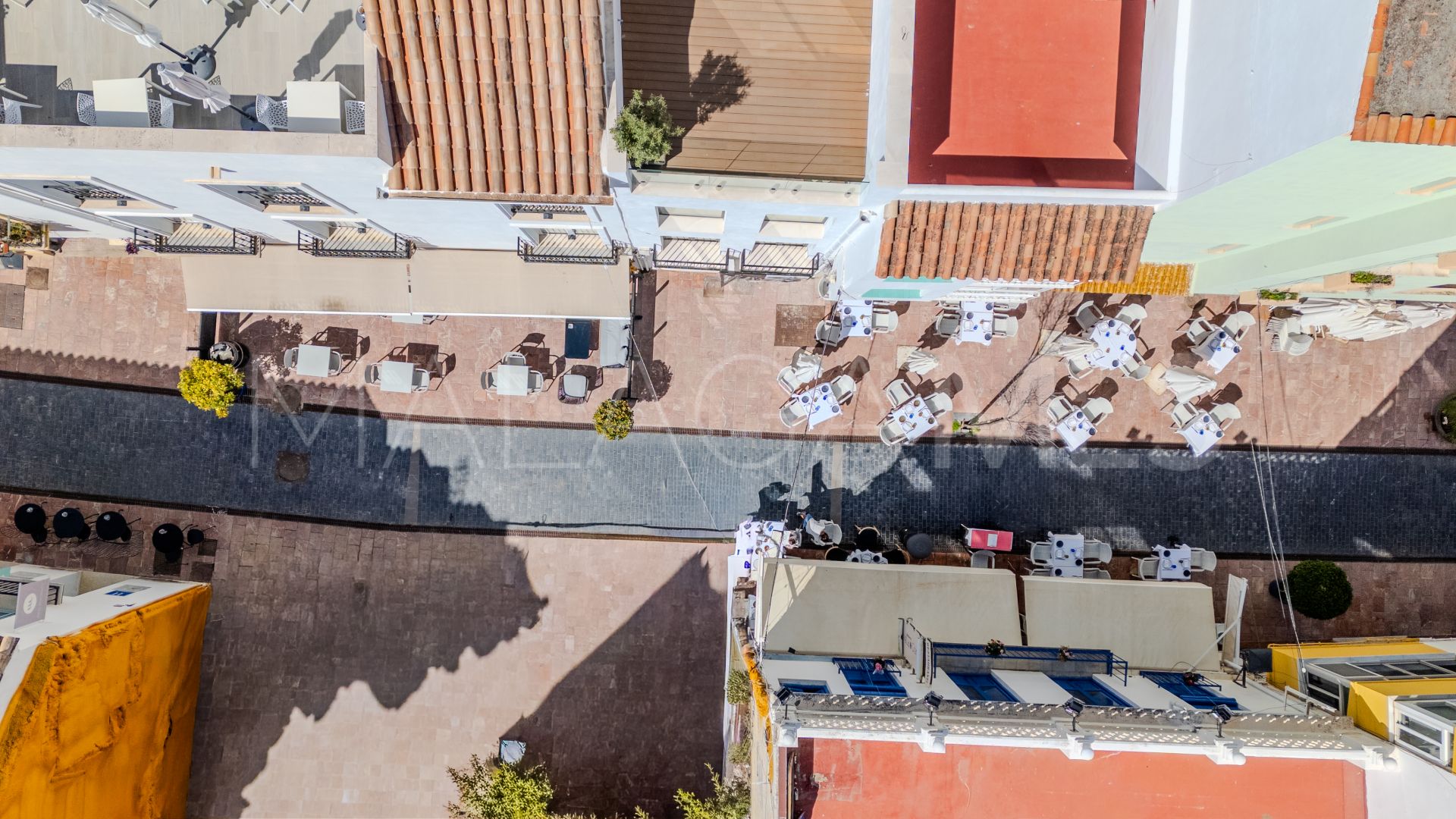 Buy adosado de 3 bedrooms in Estepona Casco Antiguo