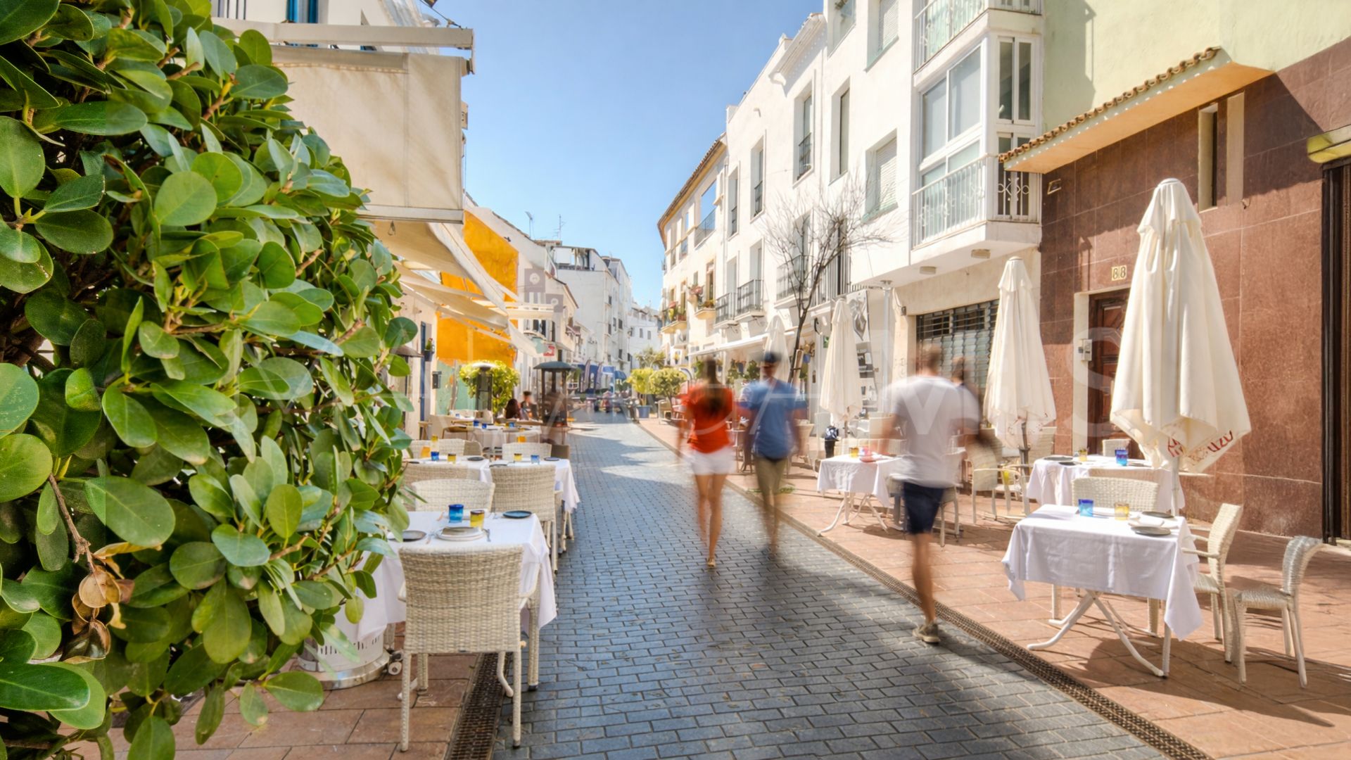 Buy adosado de 3 bedrooms in Estepona Casco Antiguo