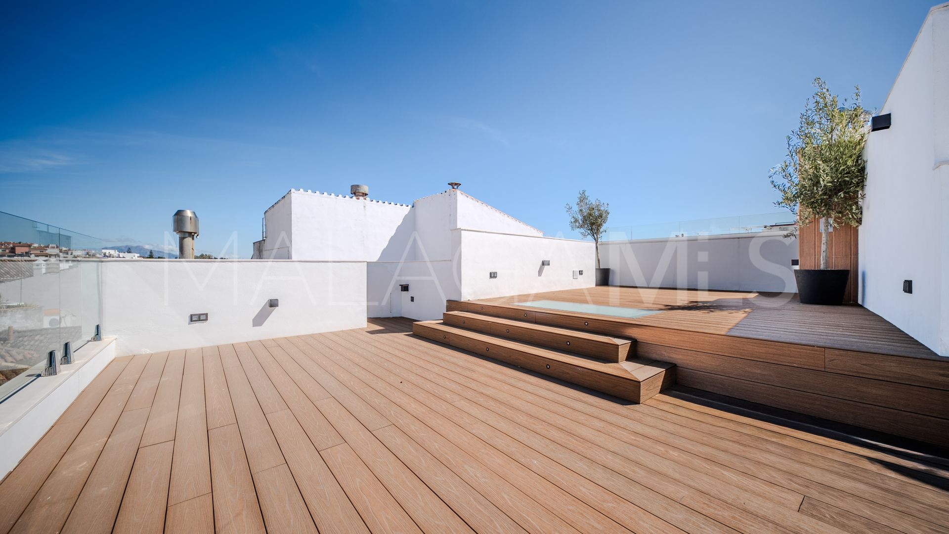 Buy adosado de 3 bedrooms in Estepona Casco Antiguo