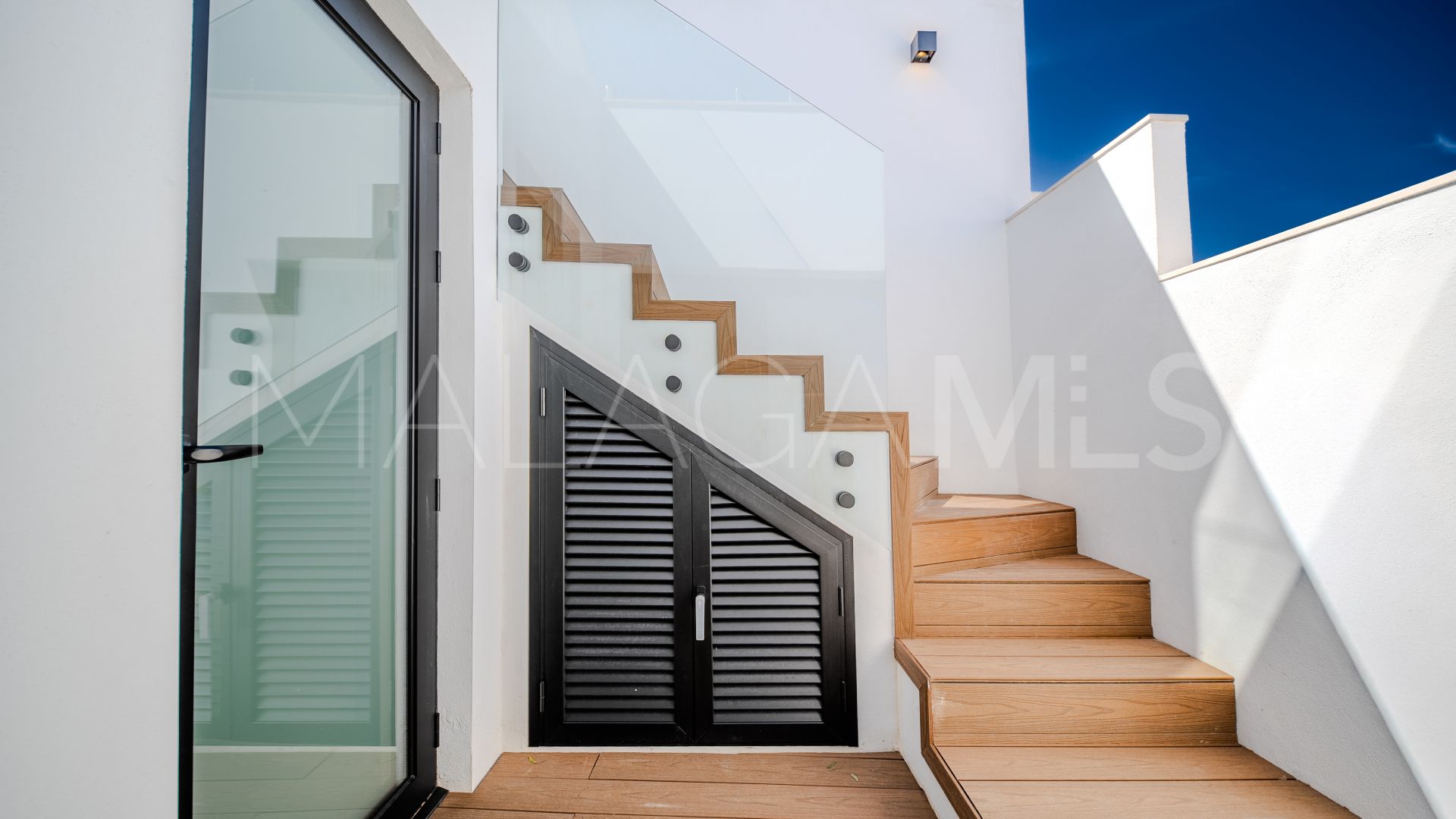 Buy adosado de 3 bedrooms in Estepona Casco Antiguo