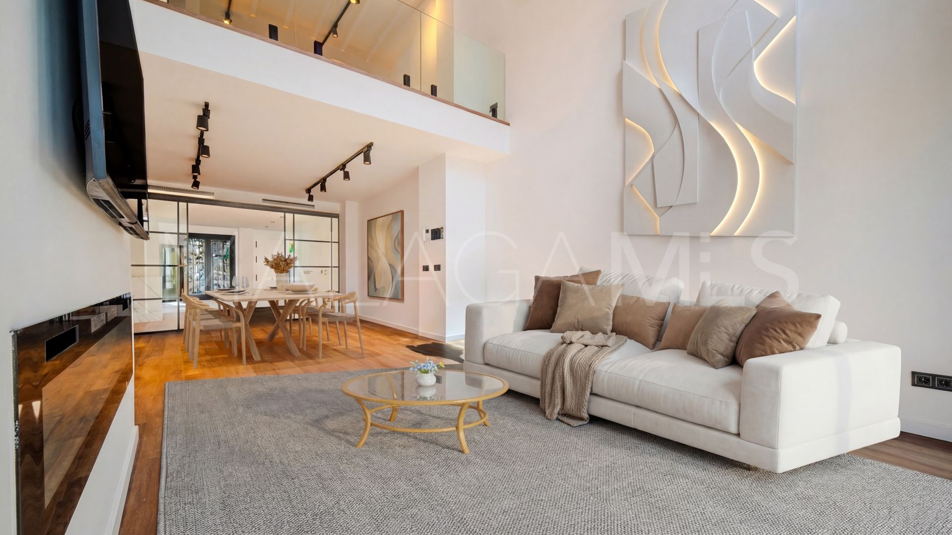 Buy adosado de 3 bedrooms in Estepona Casco Antiguo