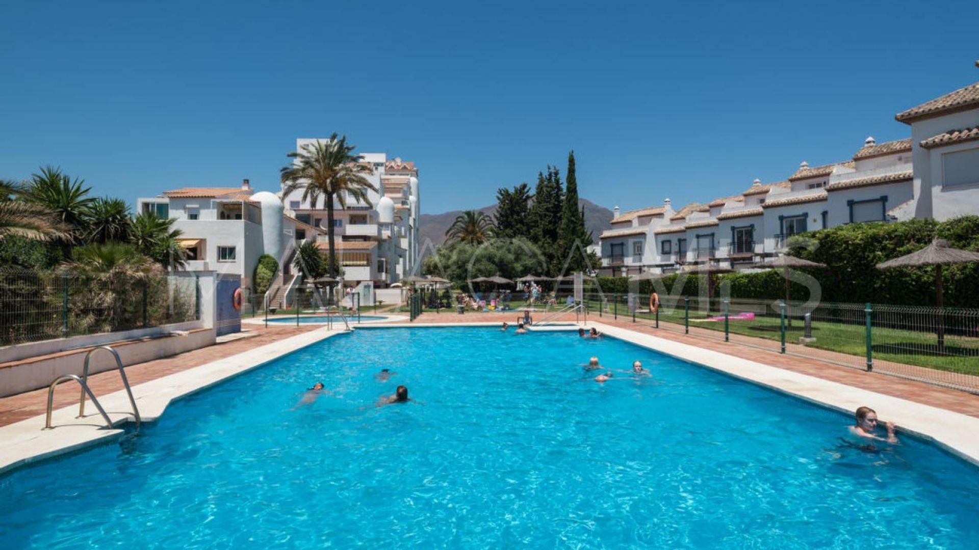 Lägenhet for sale in Bahía de Estepona