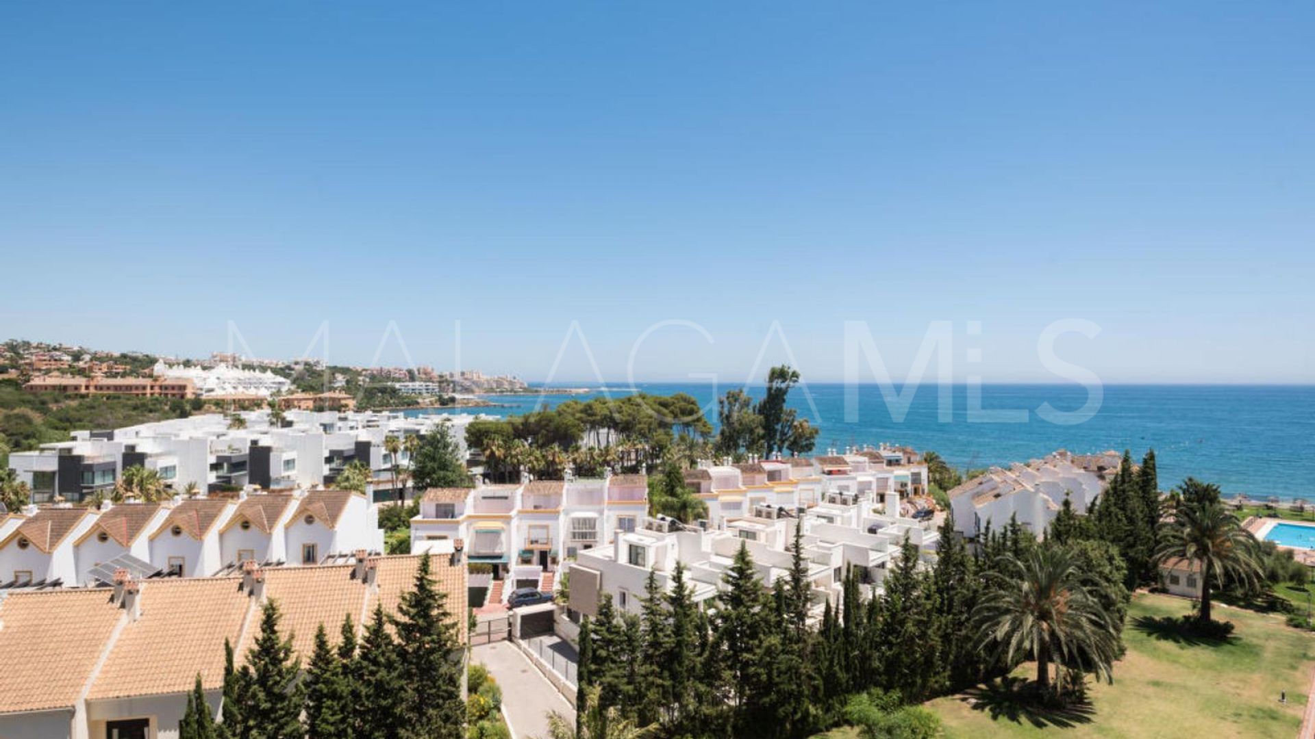 Lägenhet for sale in Bahía de Estepona