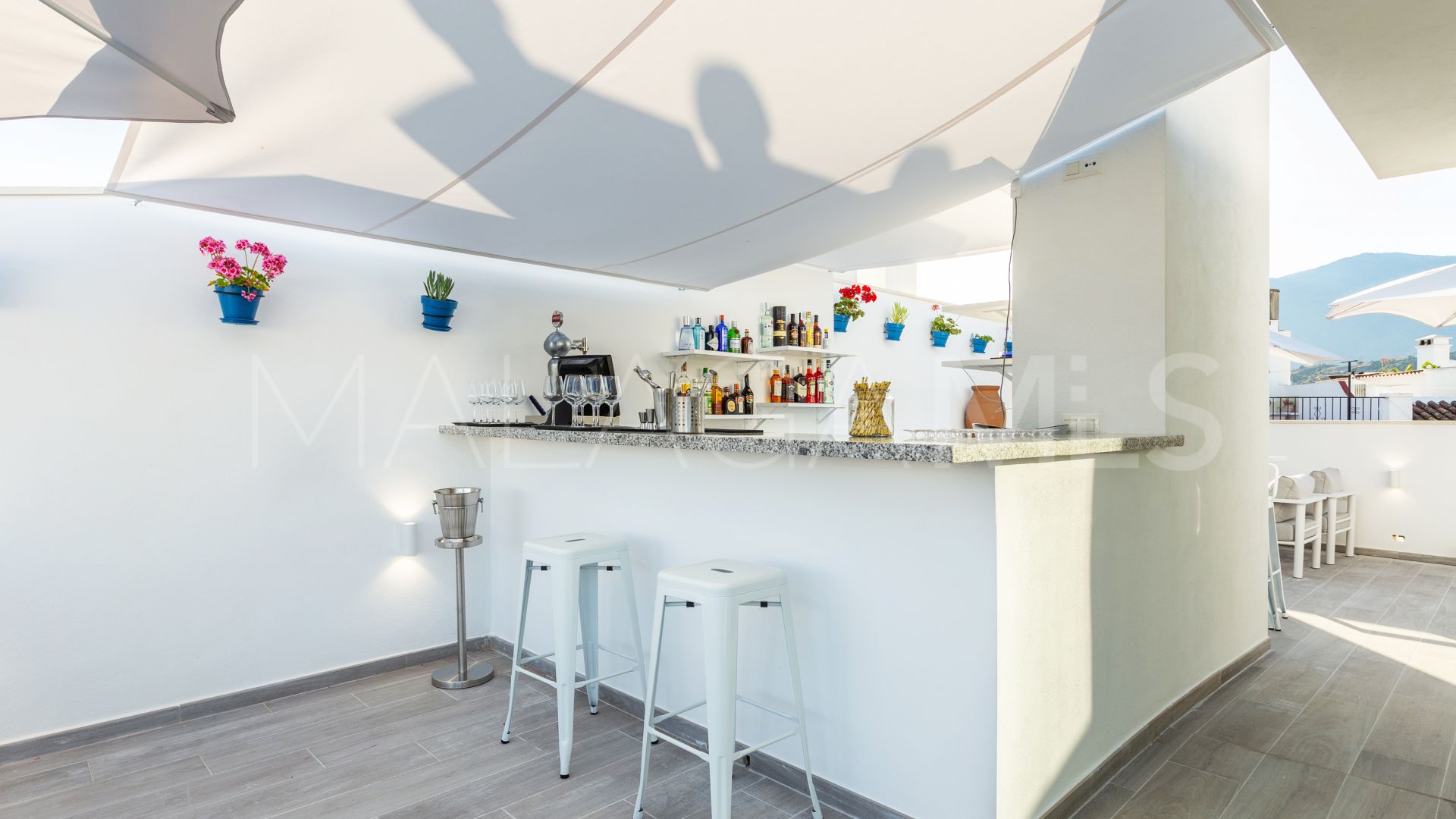 For sale hotel in Estepona Old Town