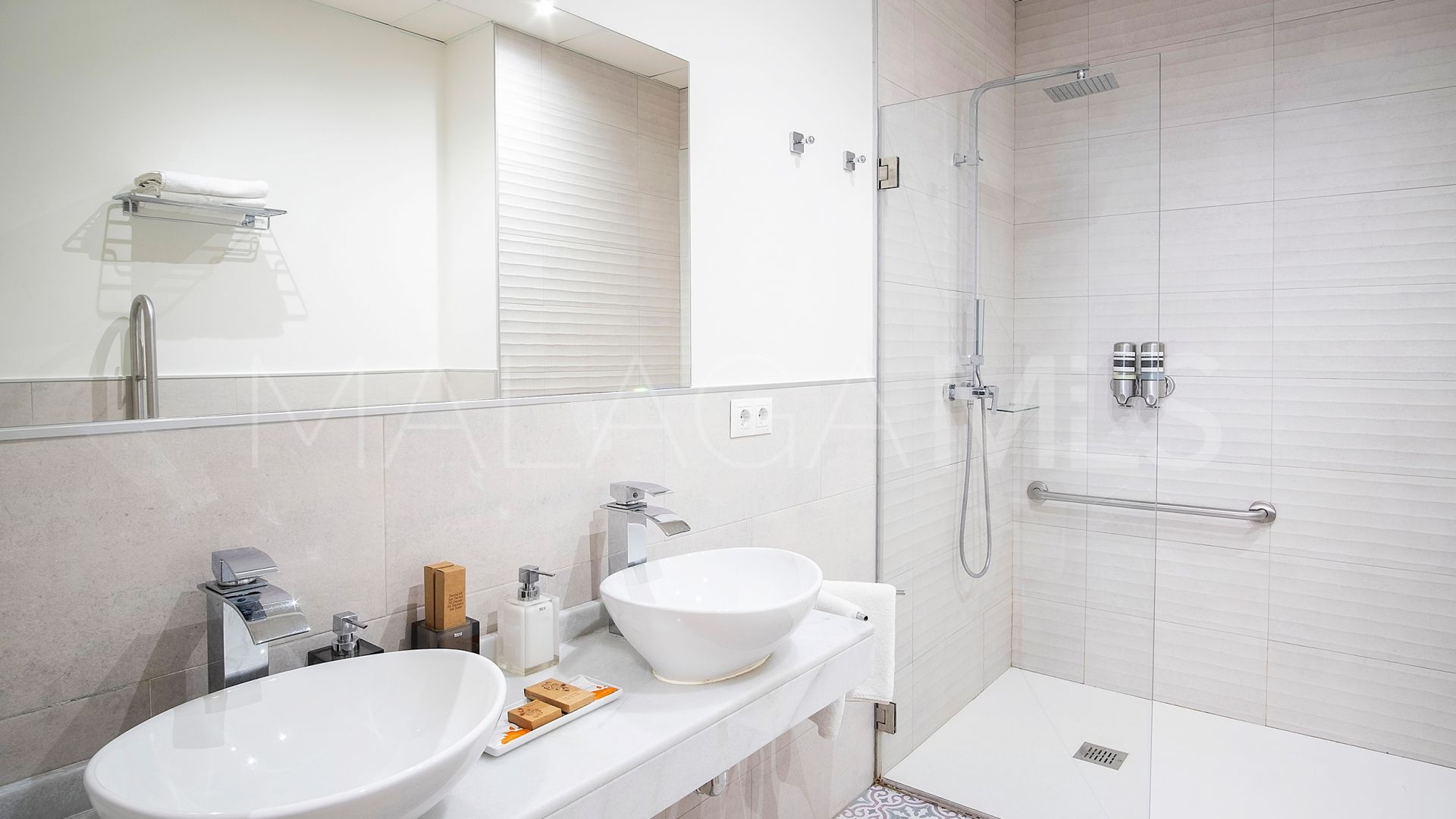 For sale hotel in Estepona Old Town