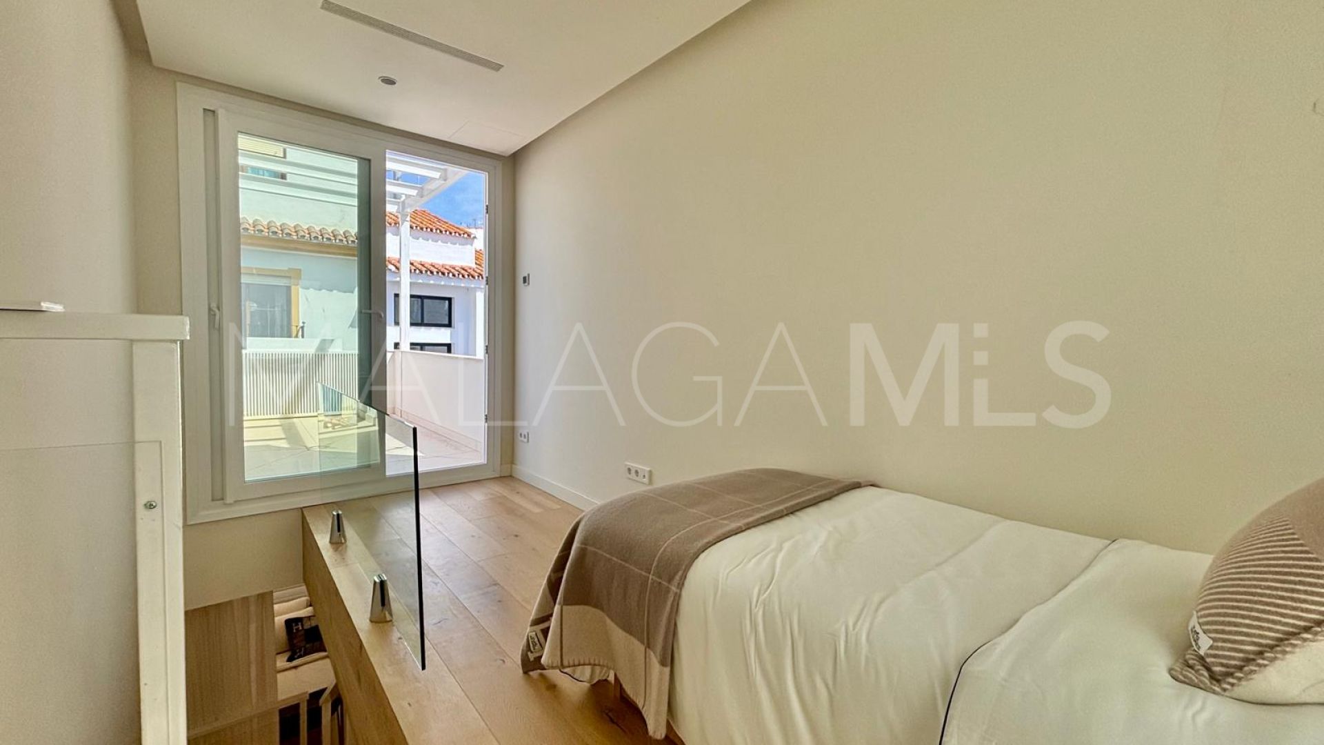 2 bedrooms Estepona Old Town town house for sale