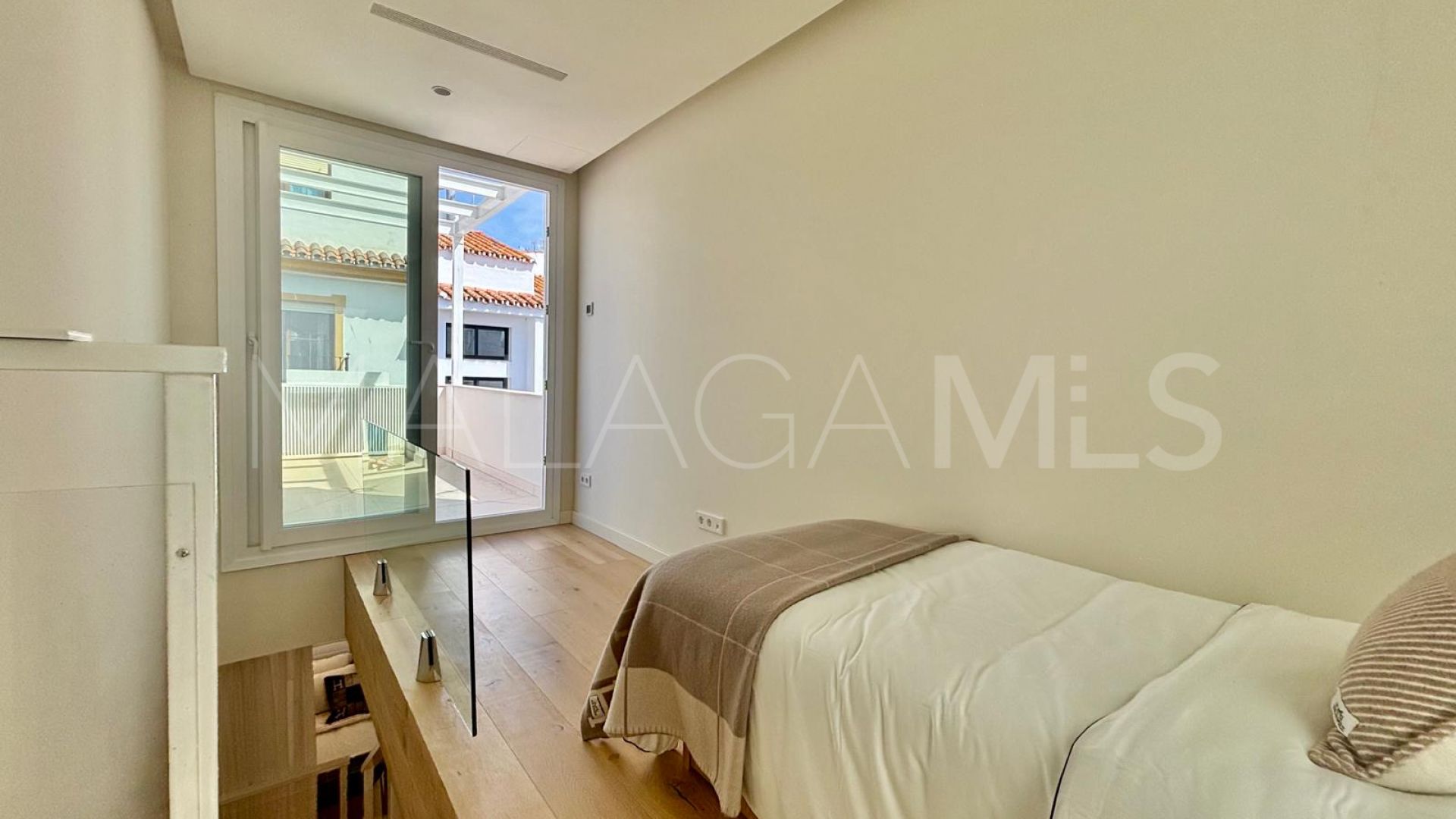 2 bedrooms Estepona Old Town town house for sale