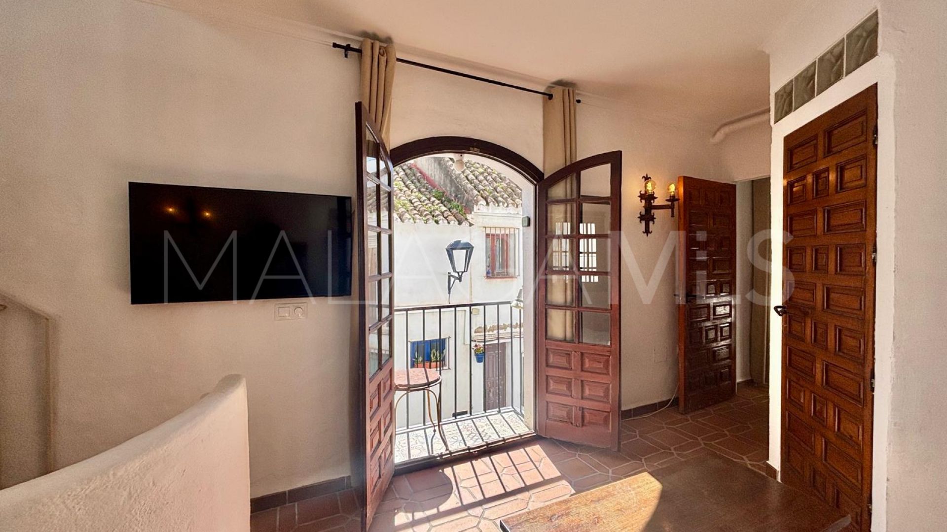 Town house for sale in Estepona Old Town with 2 bedrooms