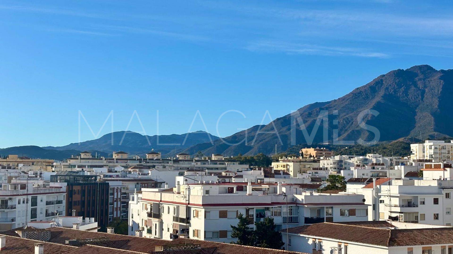 Buy atico duplex in Estepona Casco Antiguo