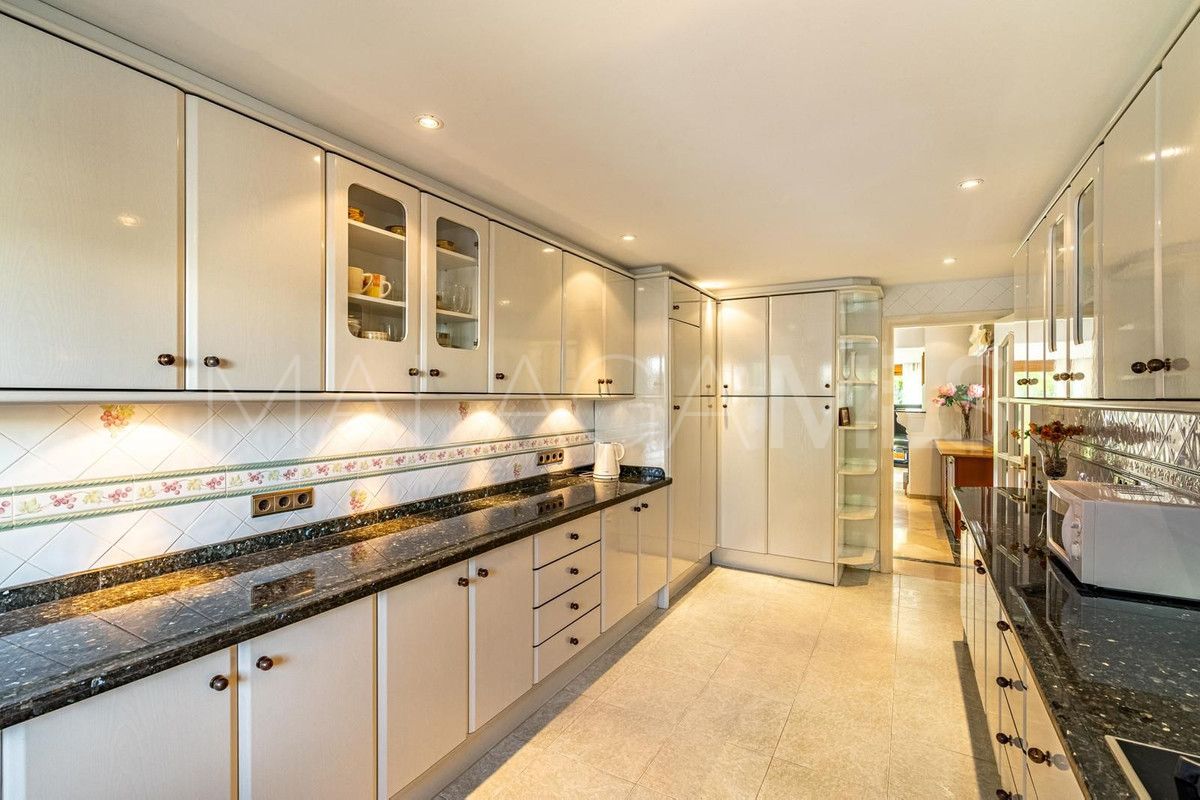 For sale 5 bedrooms villa in Costalita