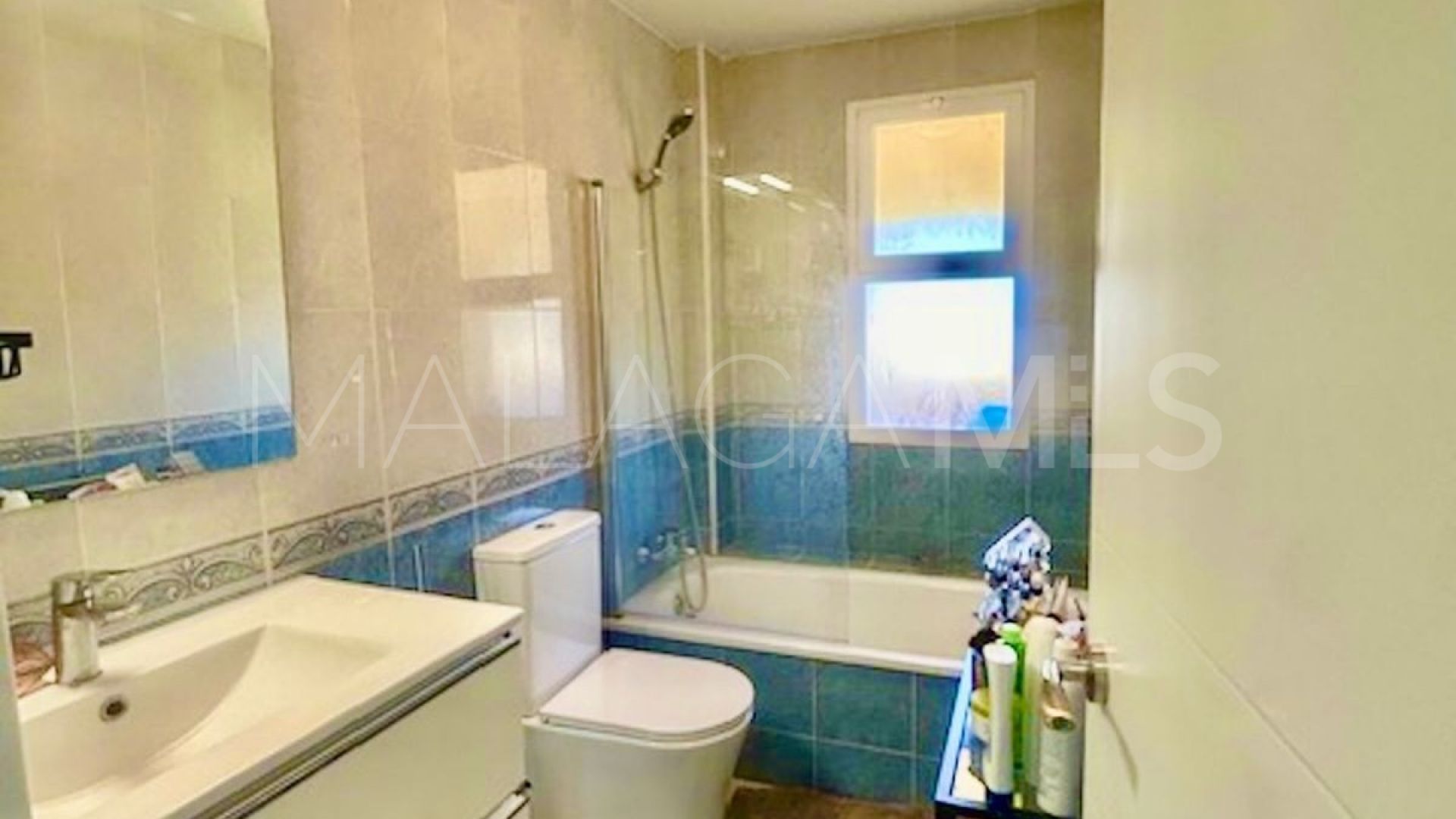 Adosado with 3 bedrooms for sale in New Golden Mile