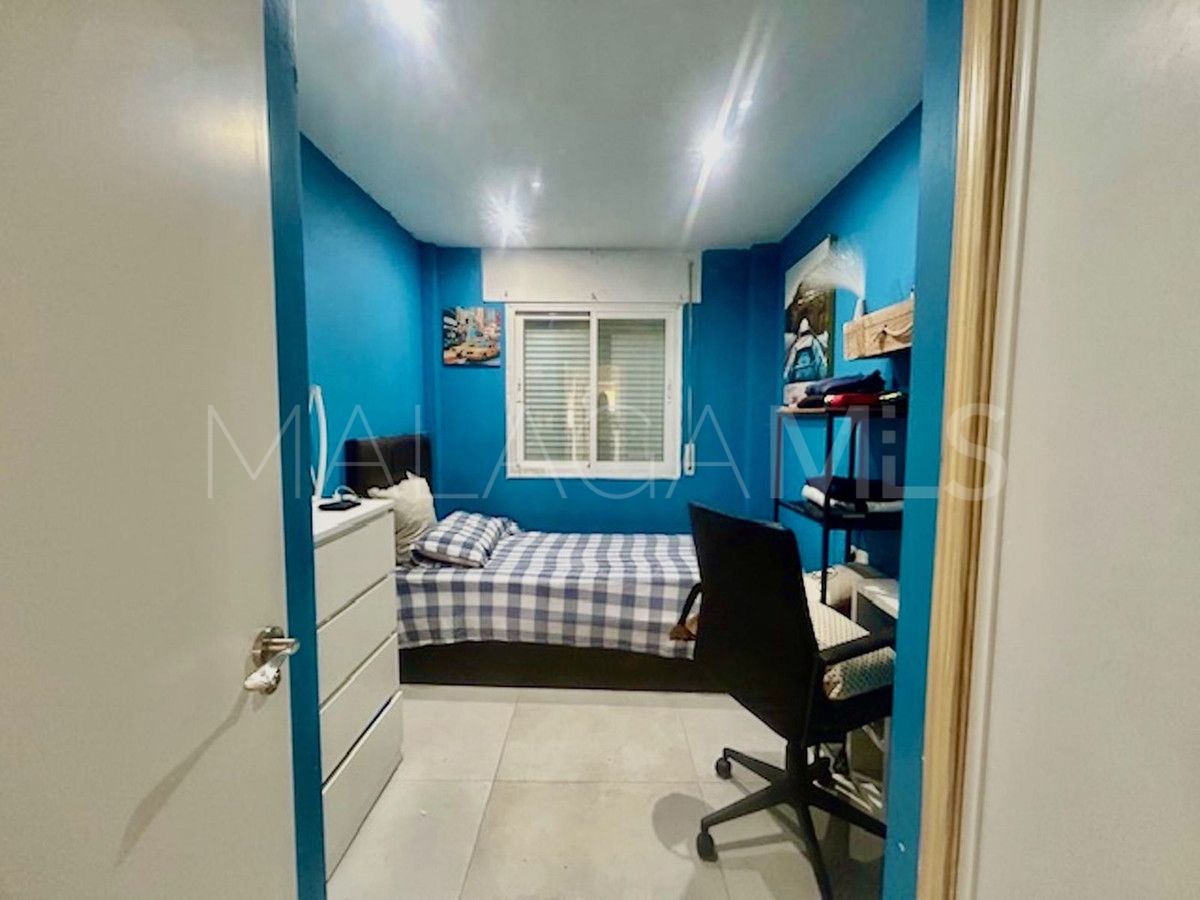Adosado with 3 bedrooms for sale in New Golden Mile