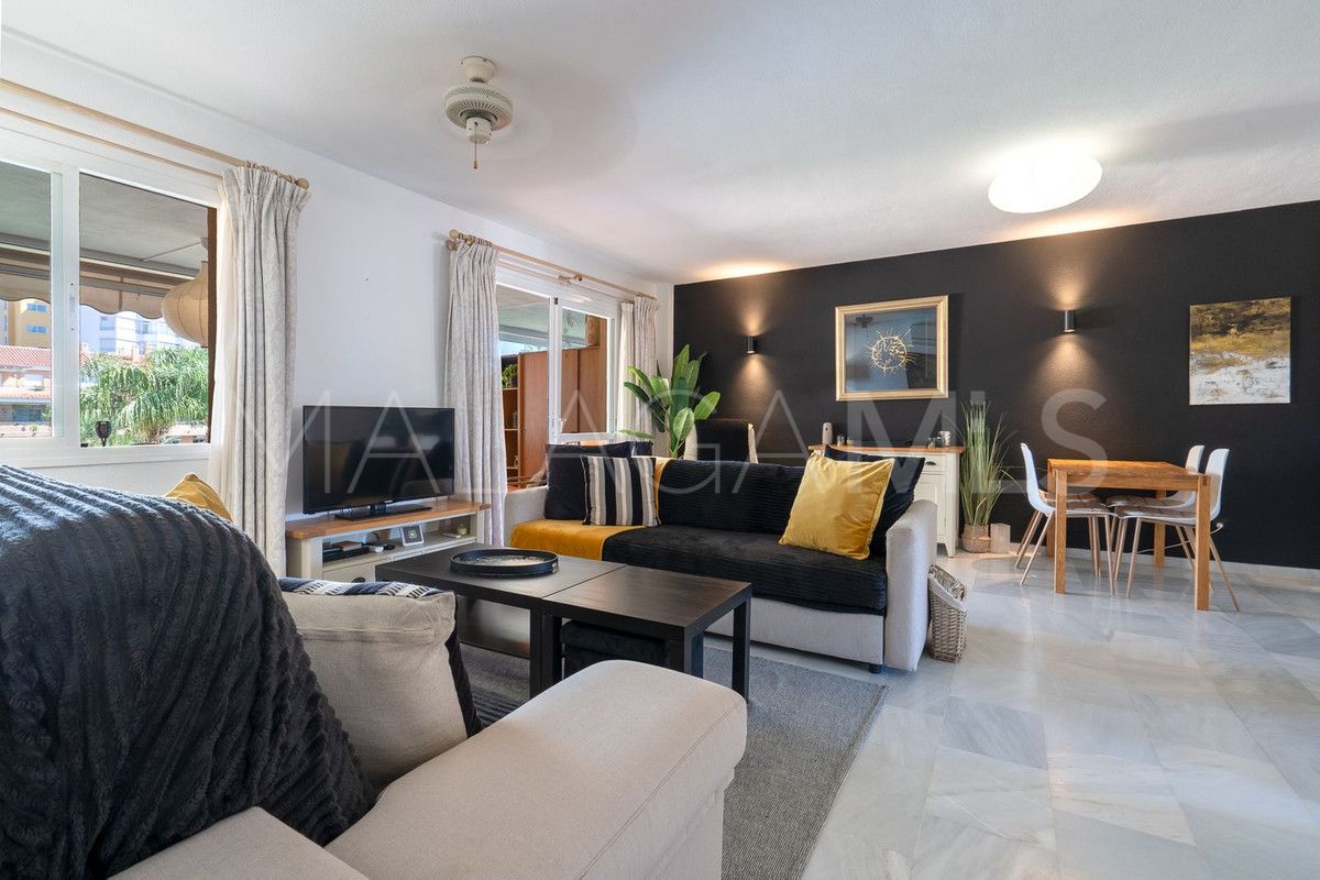 Buy apartment in Cala de Mijas