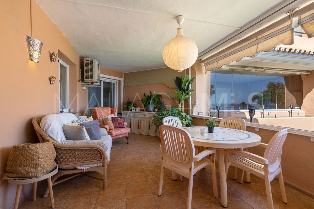 Buy apartment in Cala de Mijas
